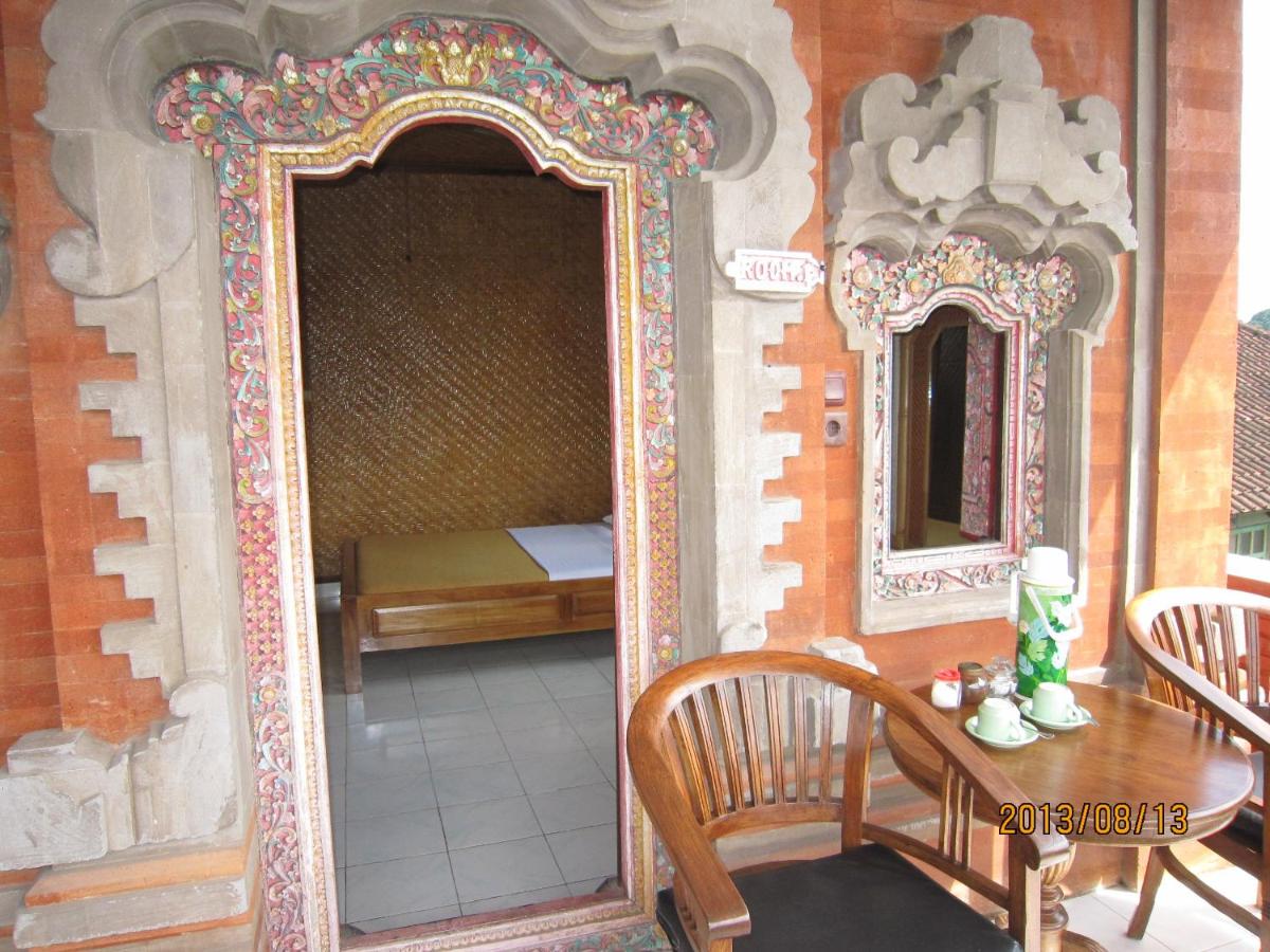 Photo 18