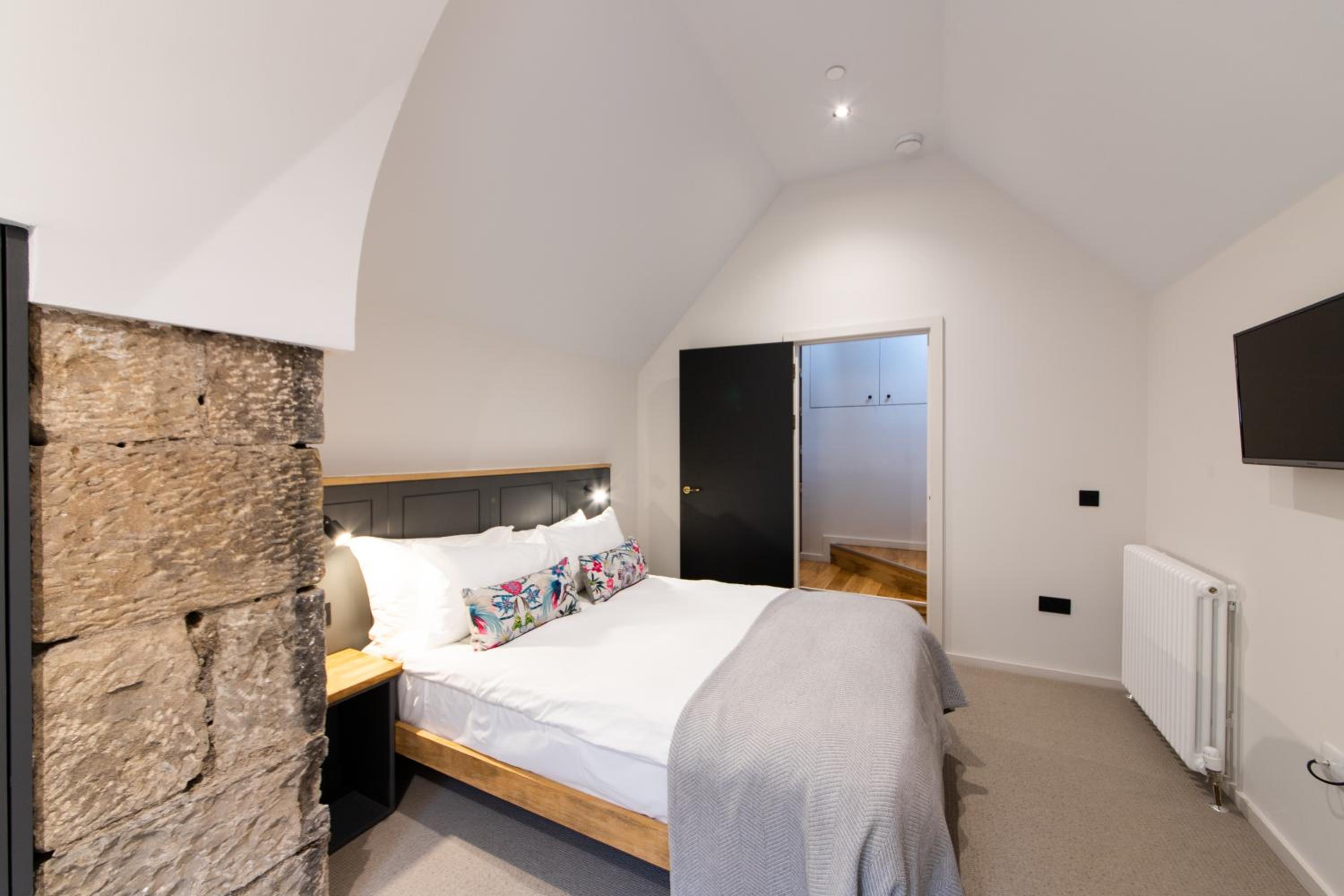 Linton Collection - Blackfriars Lofts