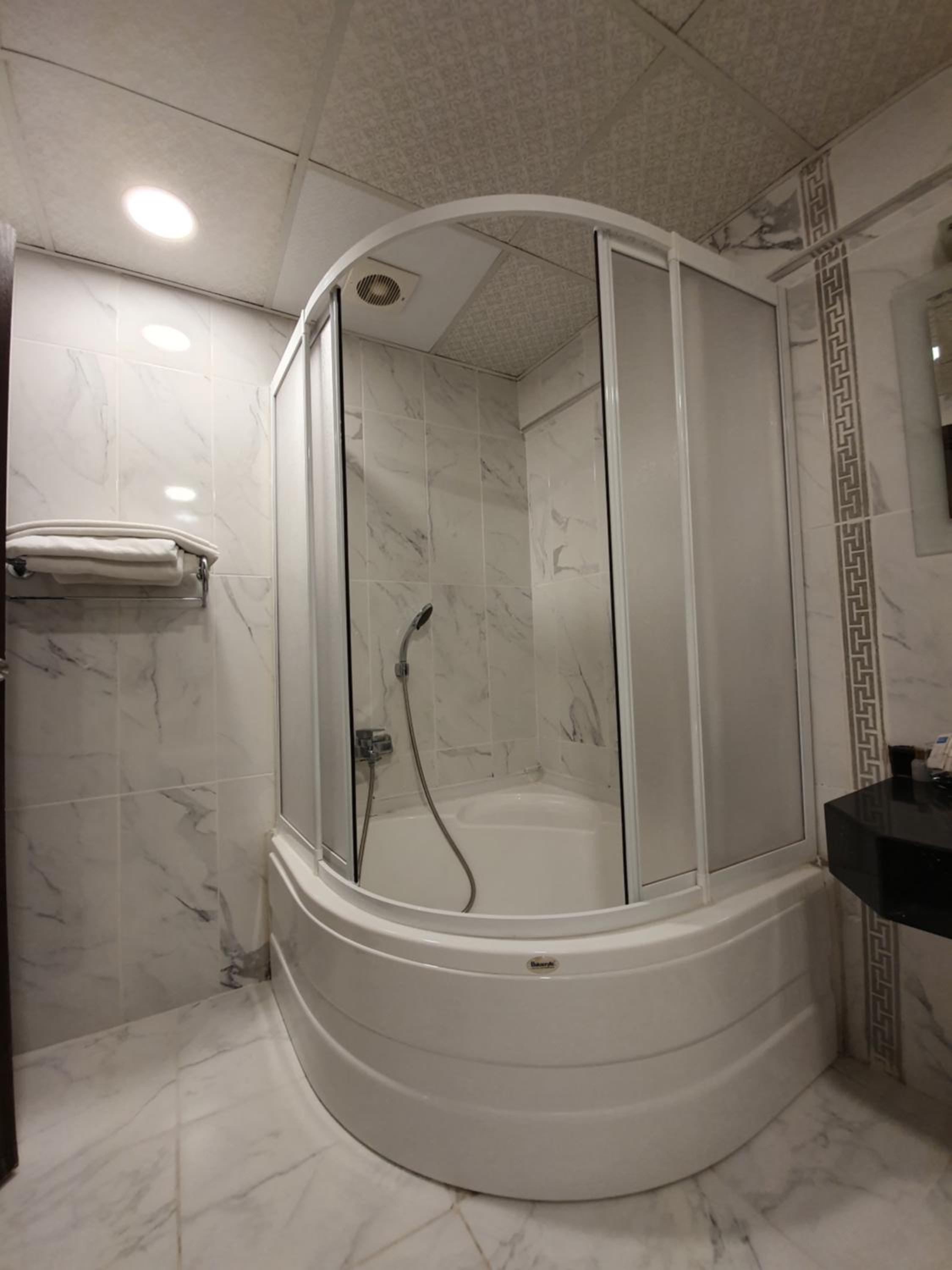 Elysion Hotel - Image 6