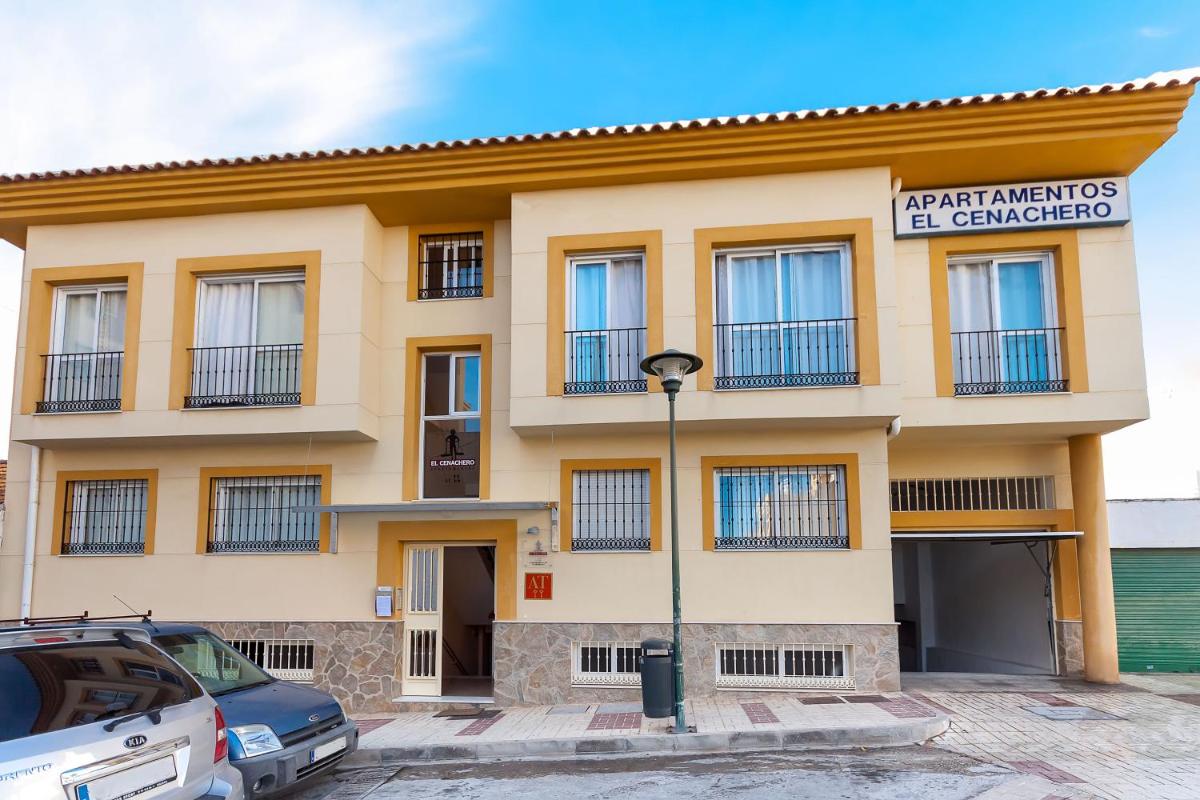 Apartamentos El Cenachero