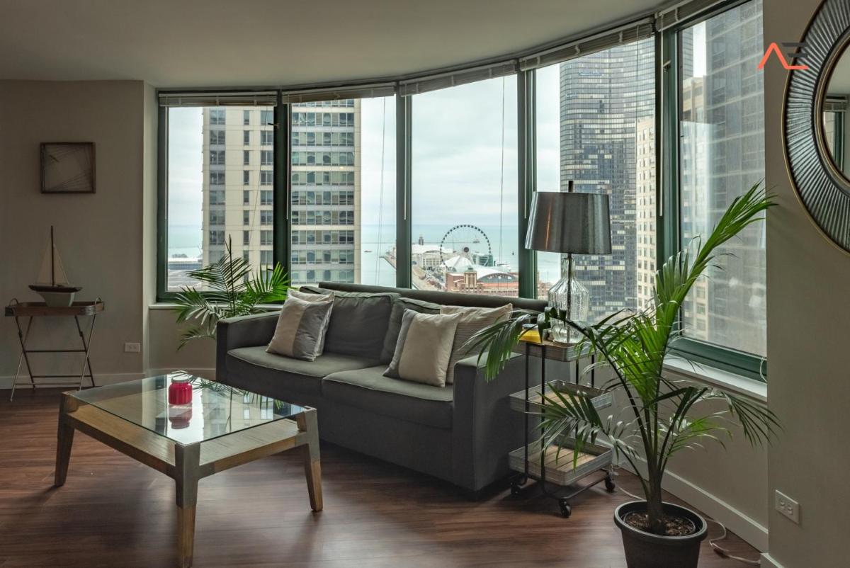ENVITAE 3BR Downtown Luxurious Suite Views & Pool view 2