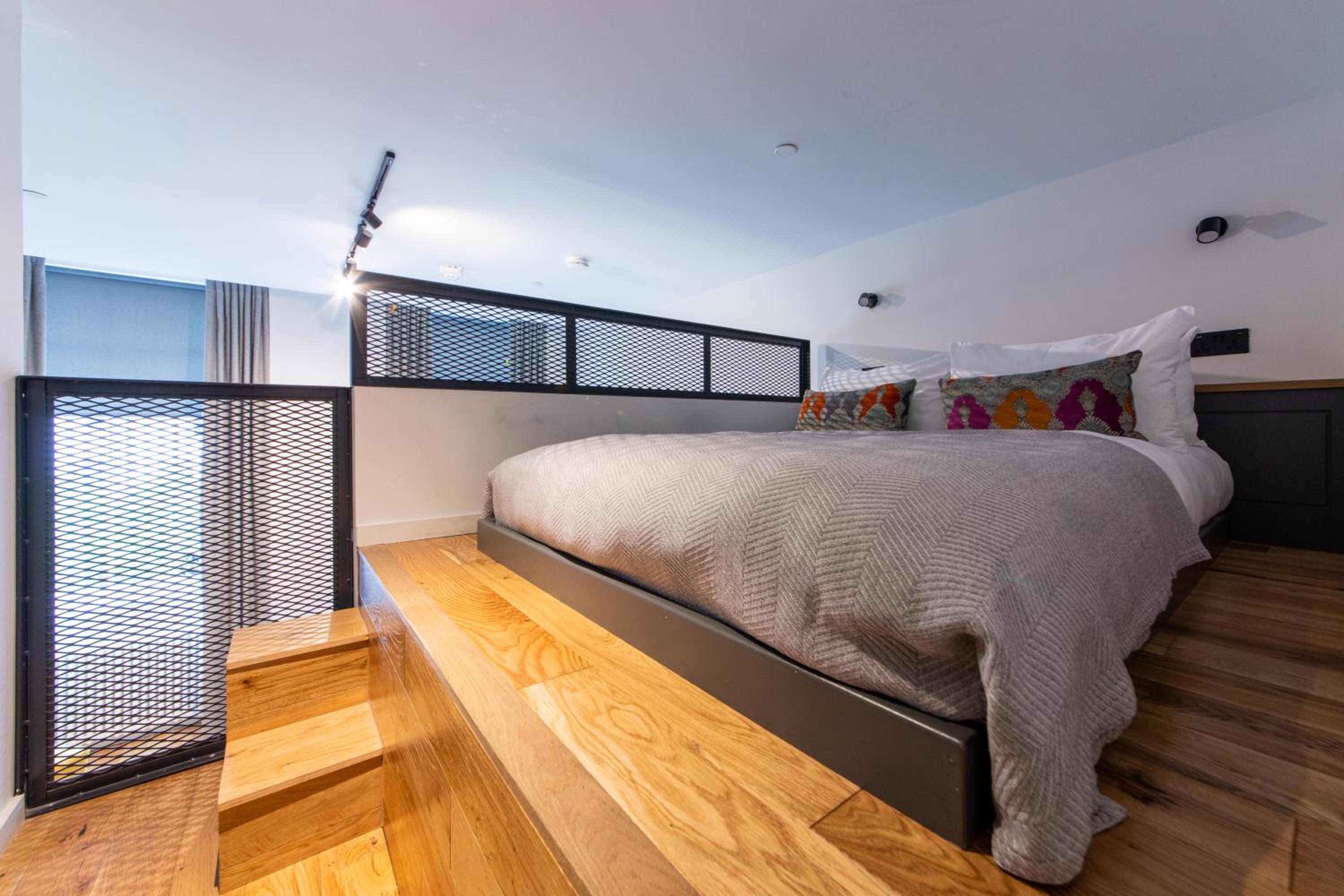 Linton Collection - Blackfriars Lofts