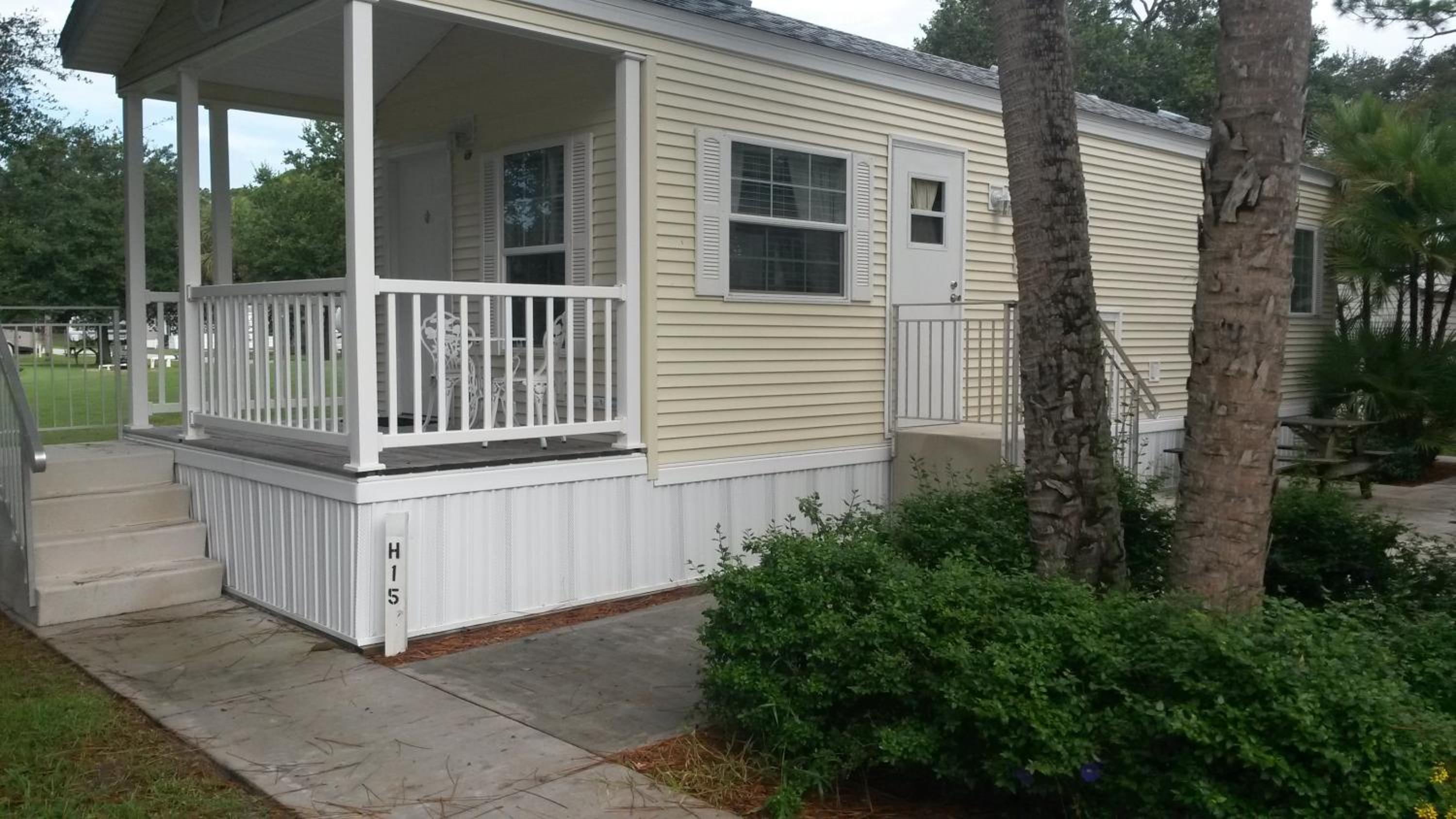 Road Runner Travel Resort