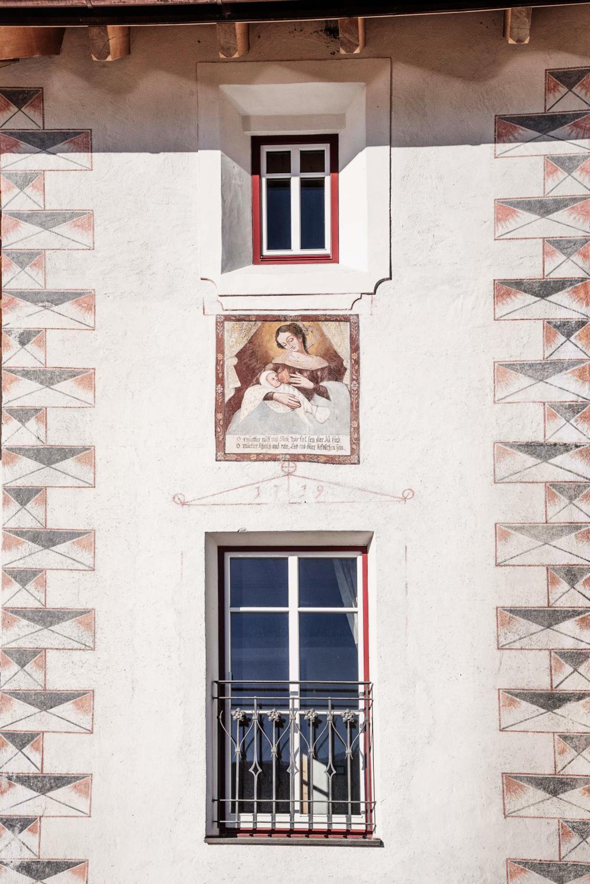 Photo 19