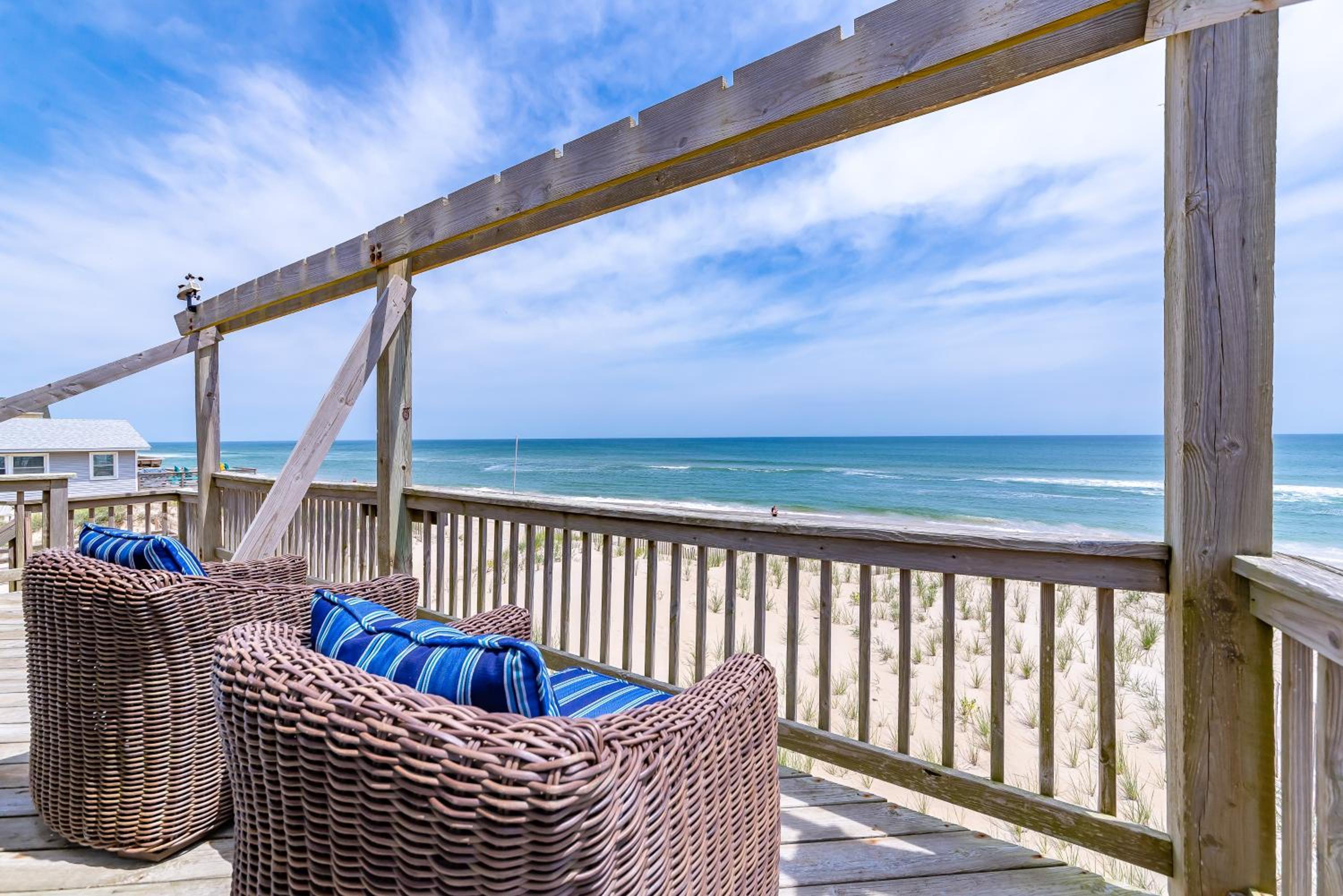 Aqua Nights - S Nags Head MP 17.5, Oceanfront, Hot Tub, Pool Table, Pets OK, Flex Stays view 5