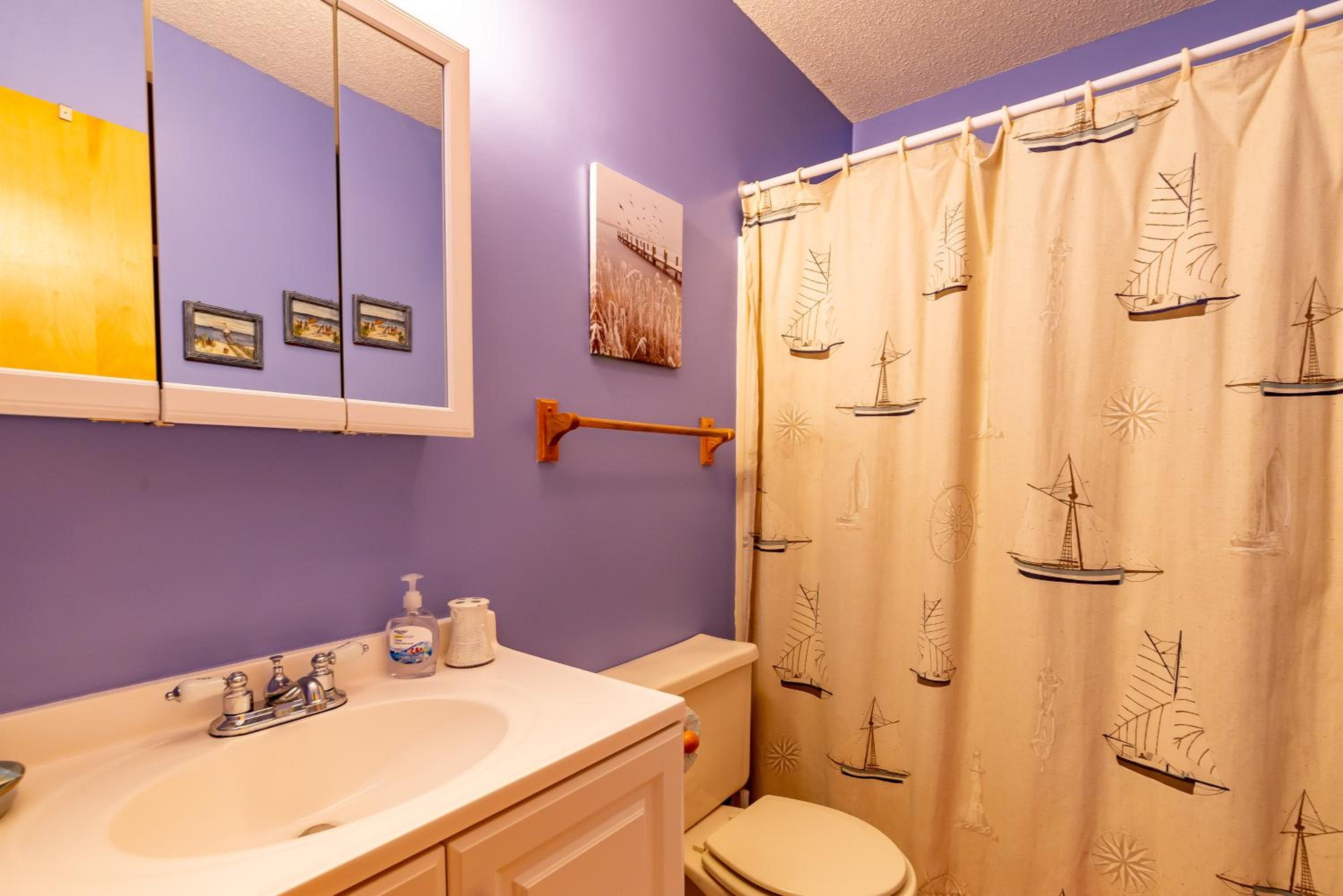 Simply Perfect - S Nags Head MP 19.5, 120 Yds to Beach, Ocean View, Community Pool, Tennis, Sunrises, Sunsets