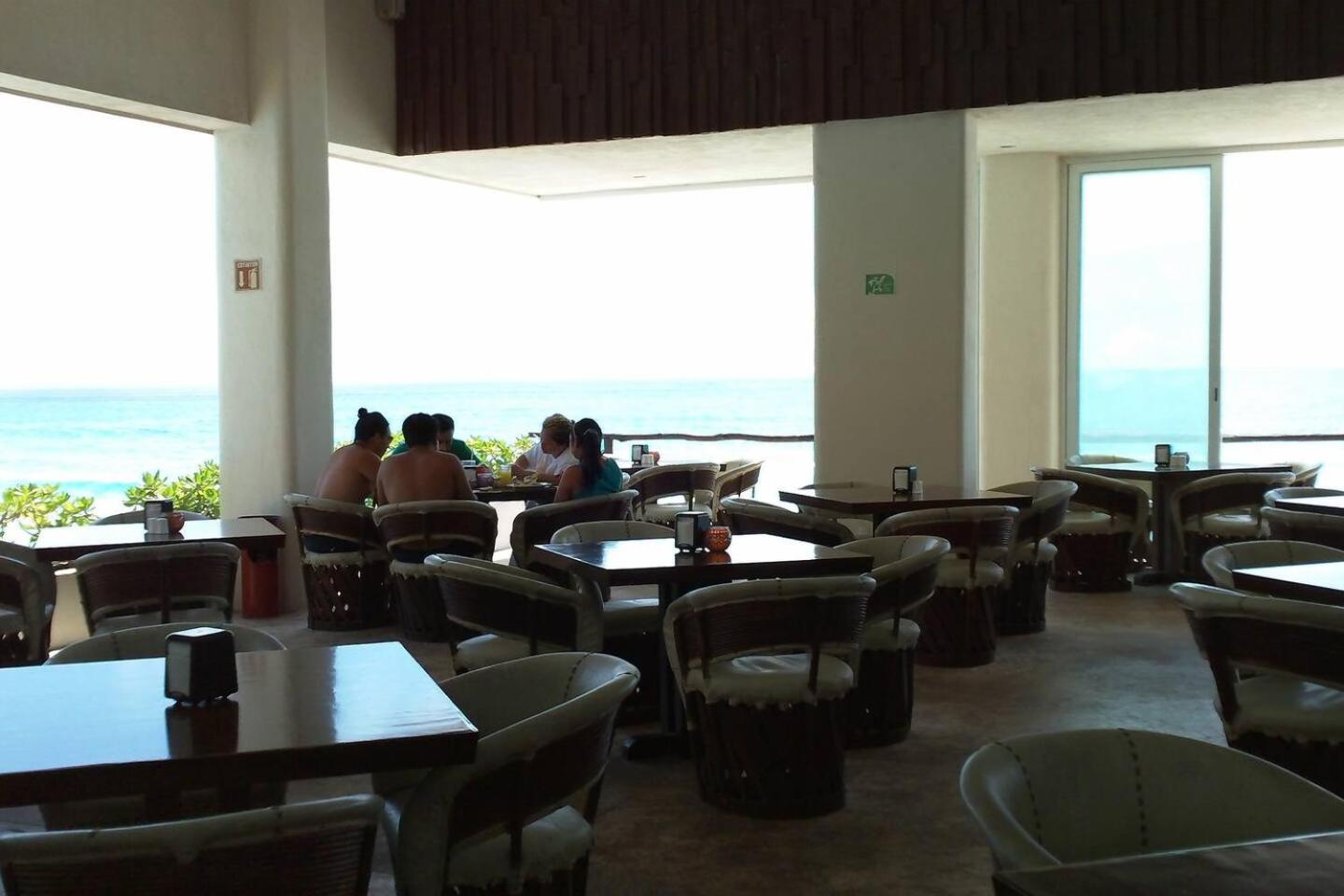 Ocean Front Suite, balcony, kitchen.