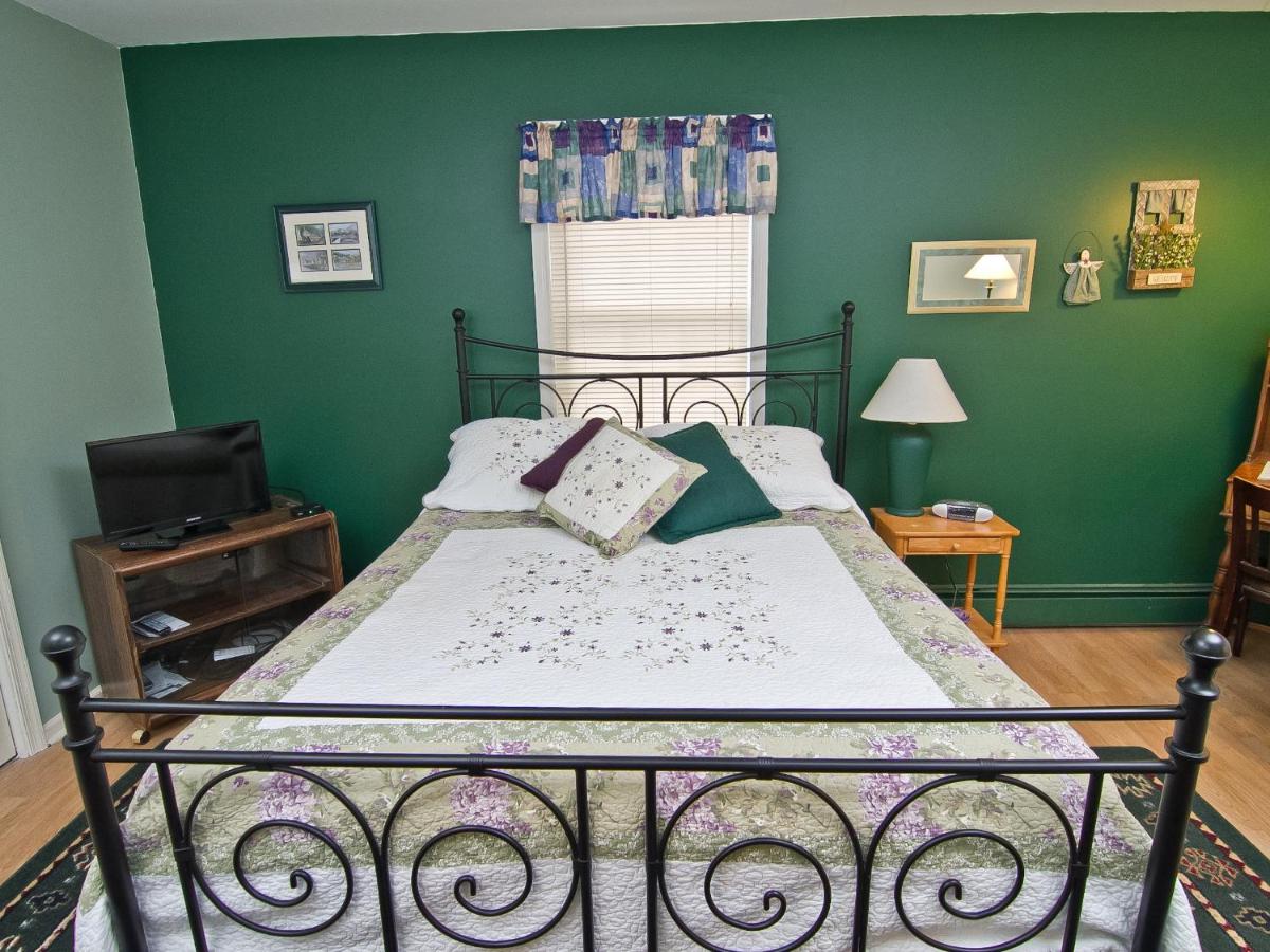 Pilgrim's Rest Bed and Breakfast - Property Image 23