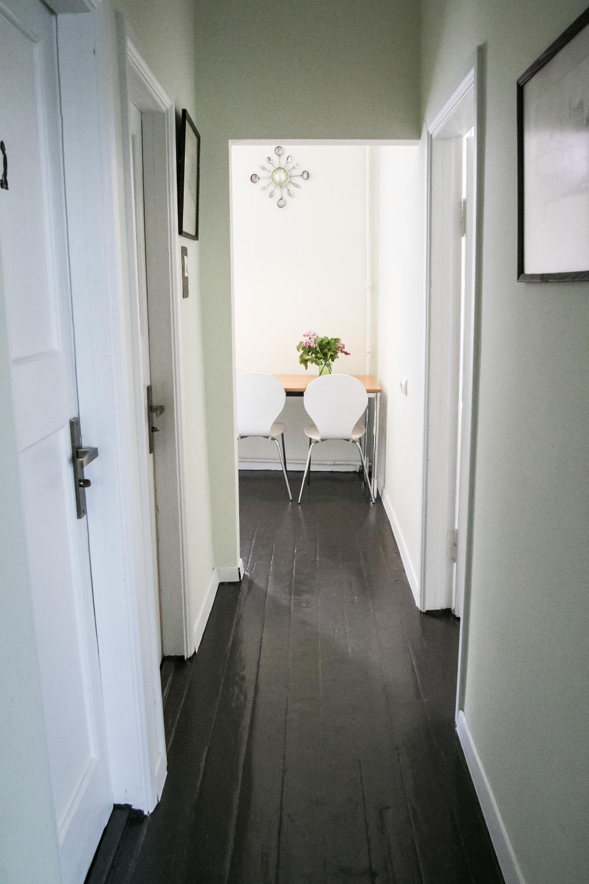 Classy green Old town apartment view 4