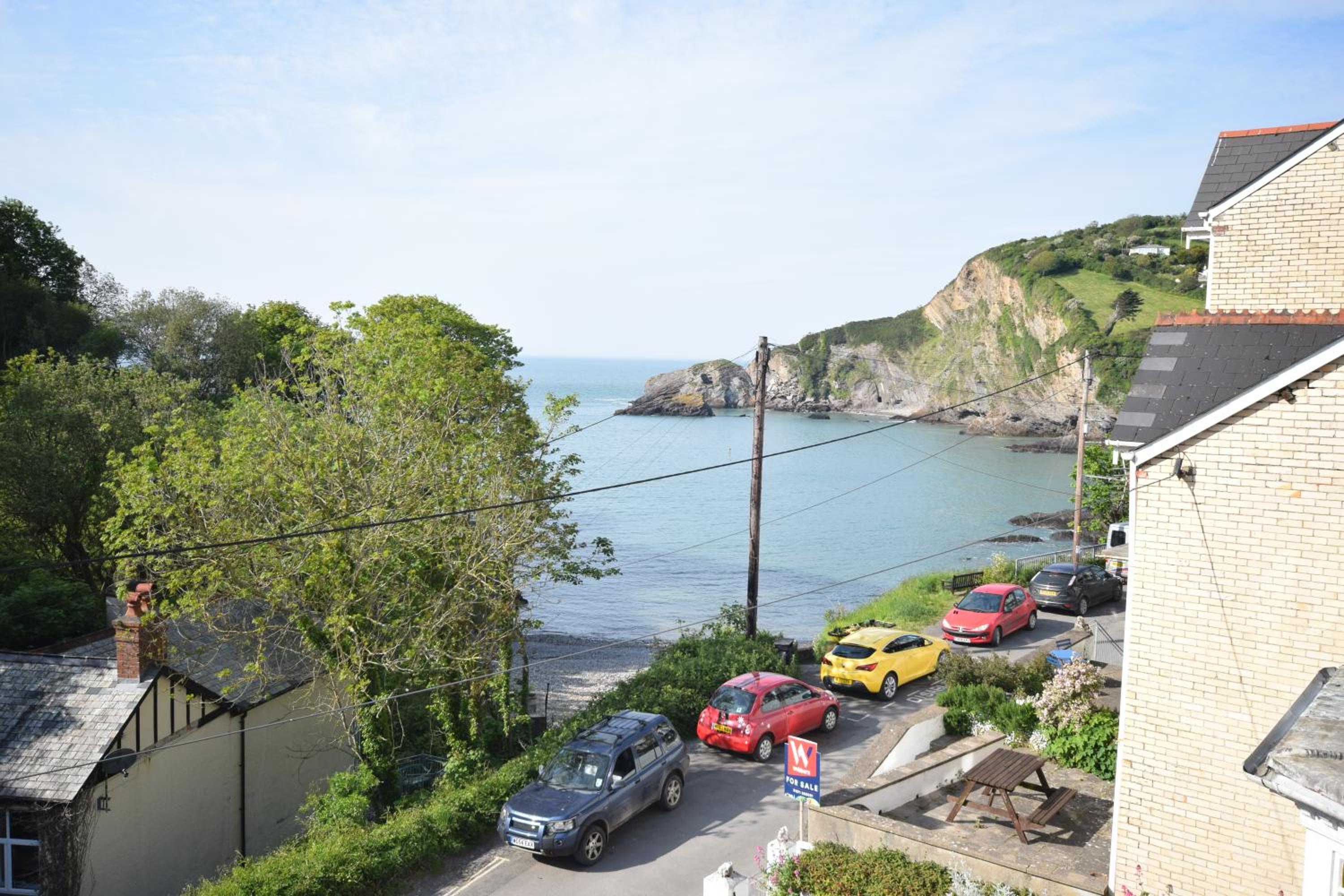 Newberry Beach lodge