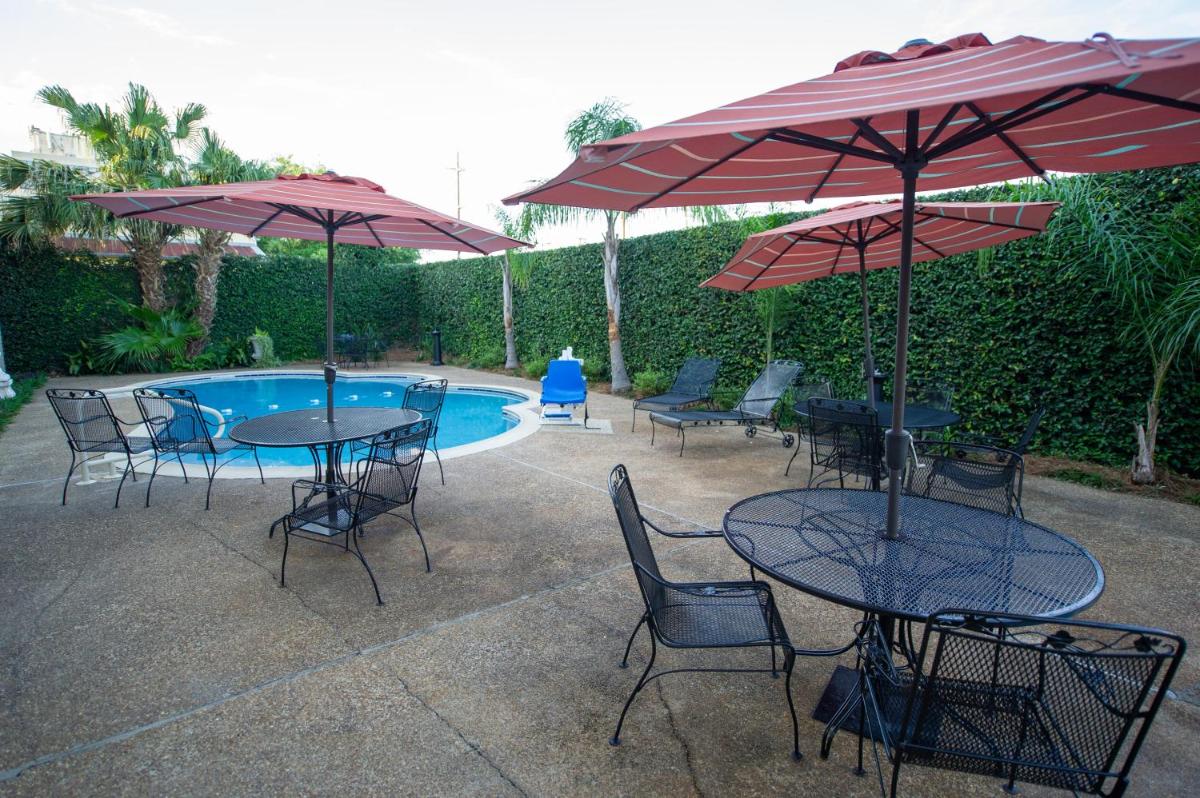 outdoor BBQ area