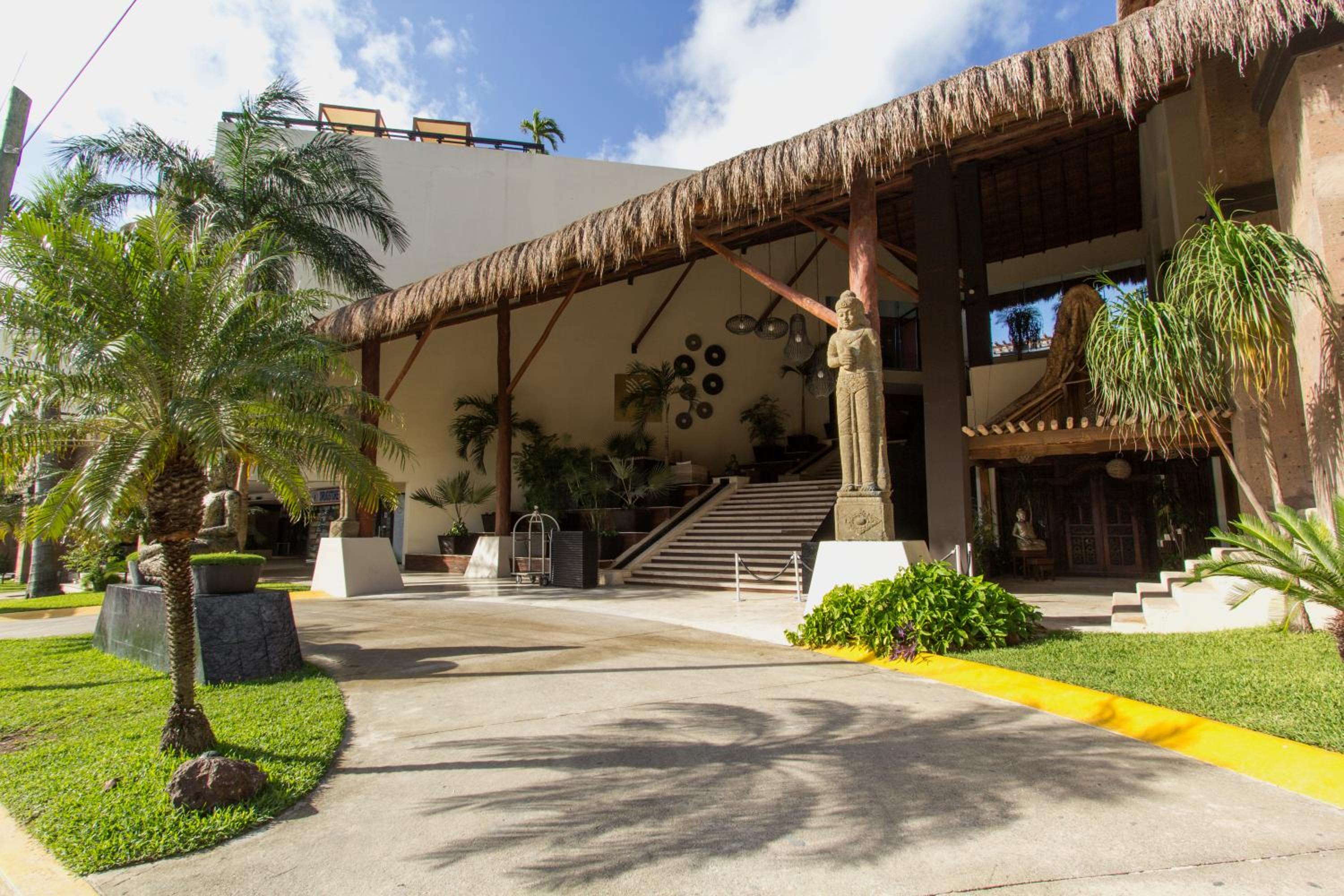 Hotel Aldea Thai by Mistik Vacation Rentals - Image 1