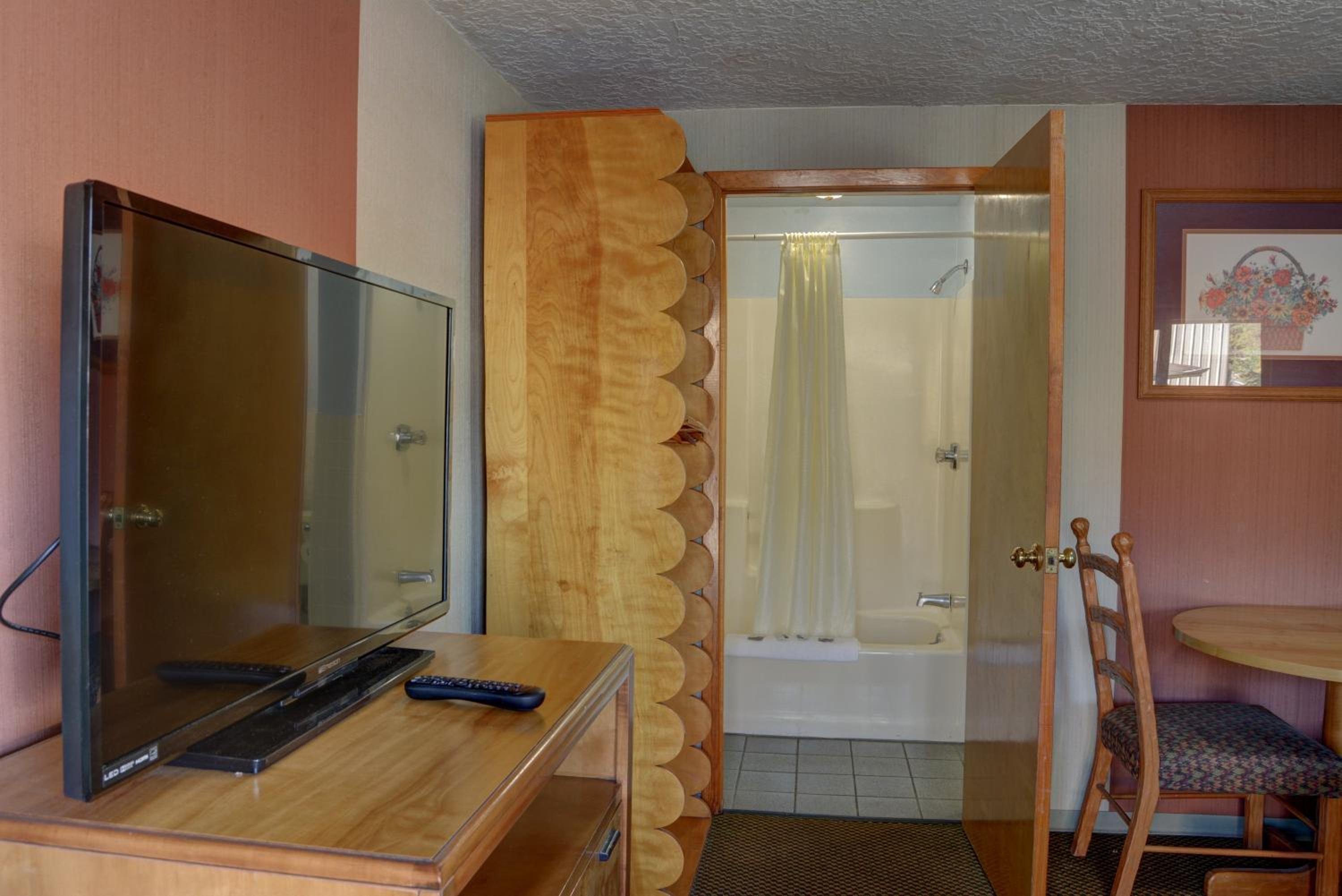Inn at Salmon Creek view 3