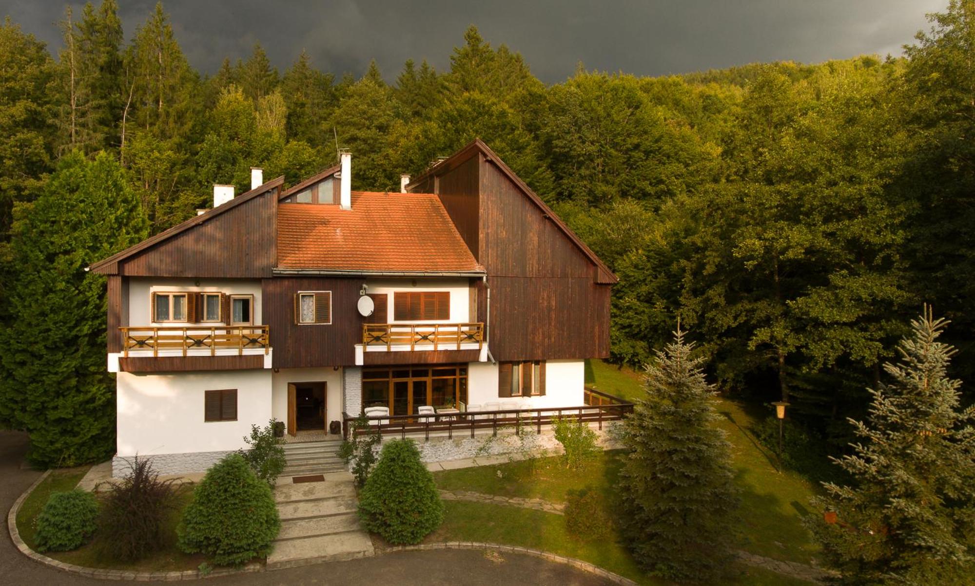 Kormos Residence view 2