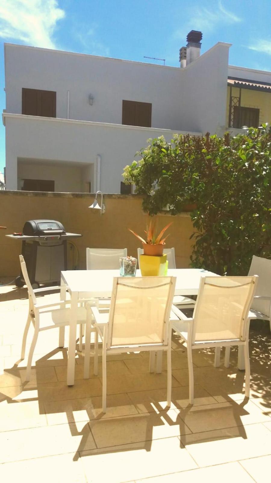 Villa A DUE PASSI DAL MARE view 4