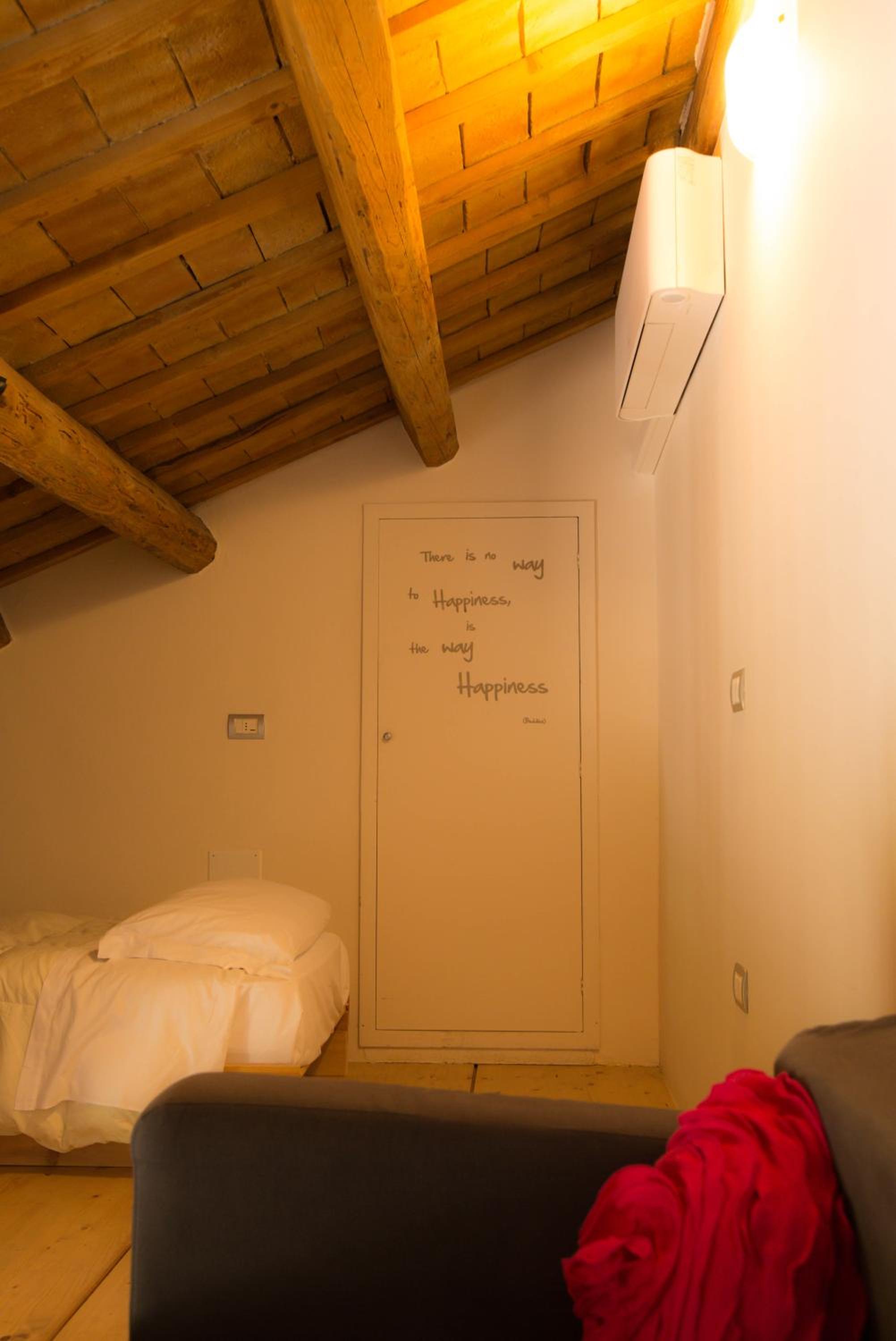 Grande villa storica per vacanze con giardino privato e piscina - Property Image 95