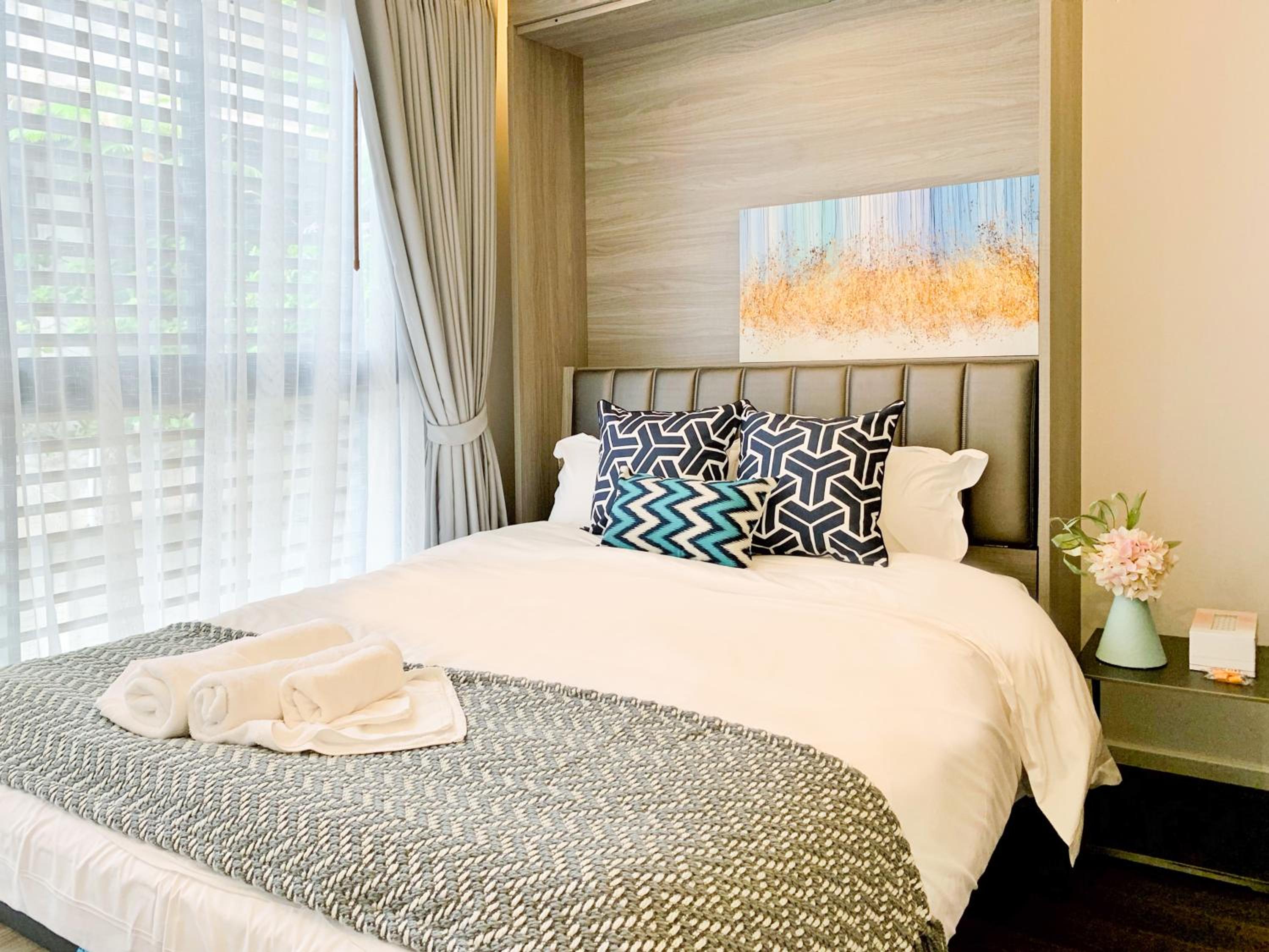 Sukhumvit Asok Modern Suite