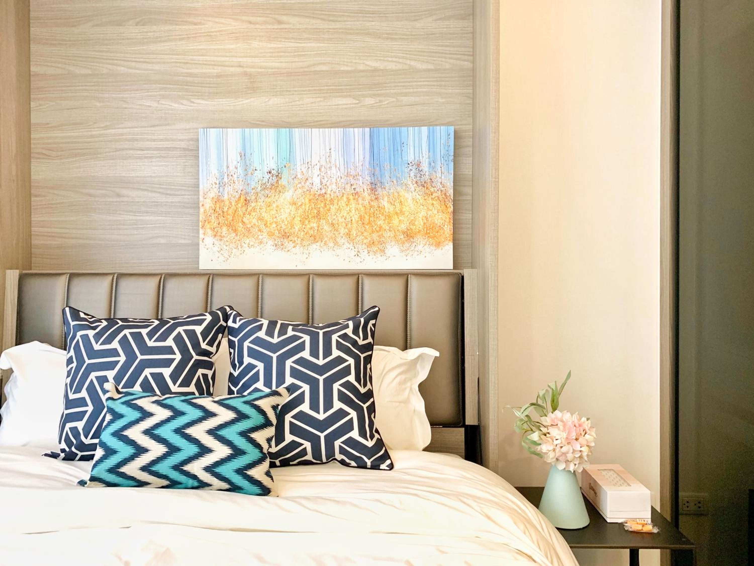 Sukhumvit Asok Modern Suite