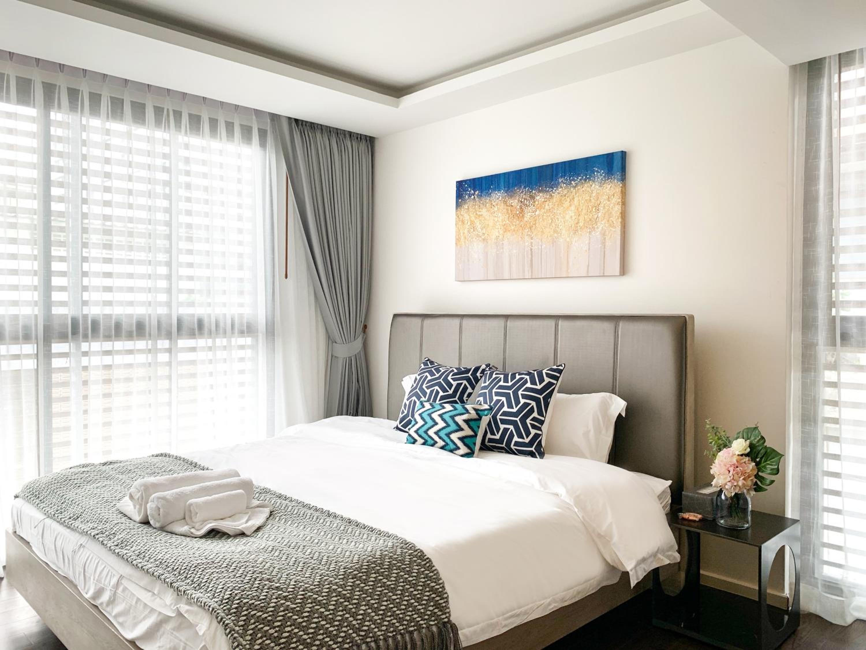 Sukhumvit Asok Modern Suite