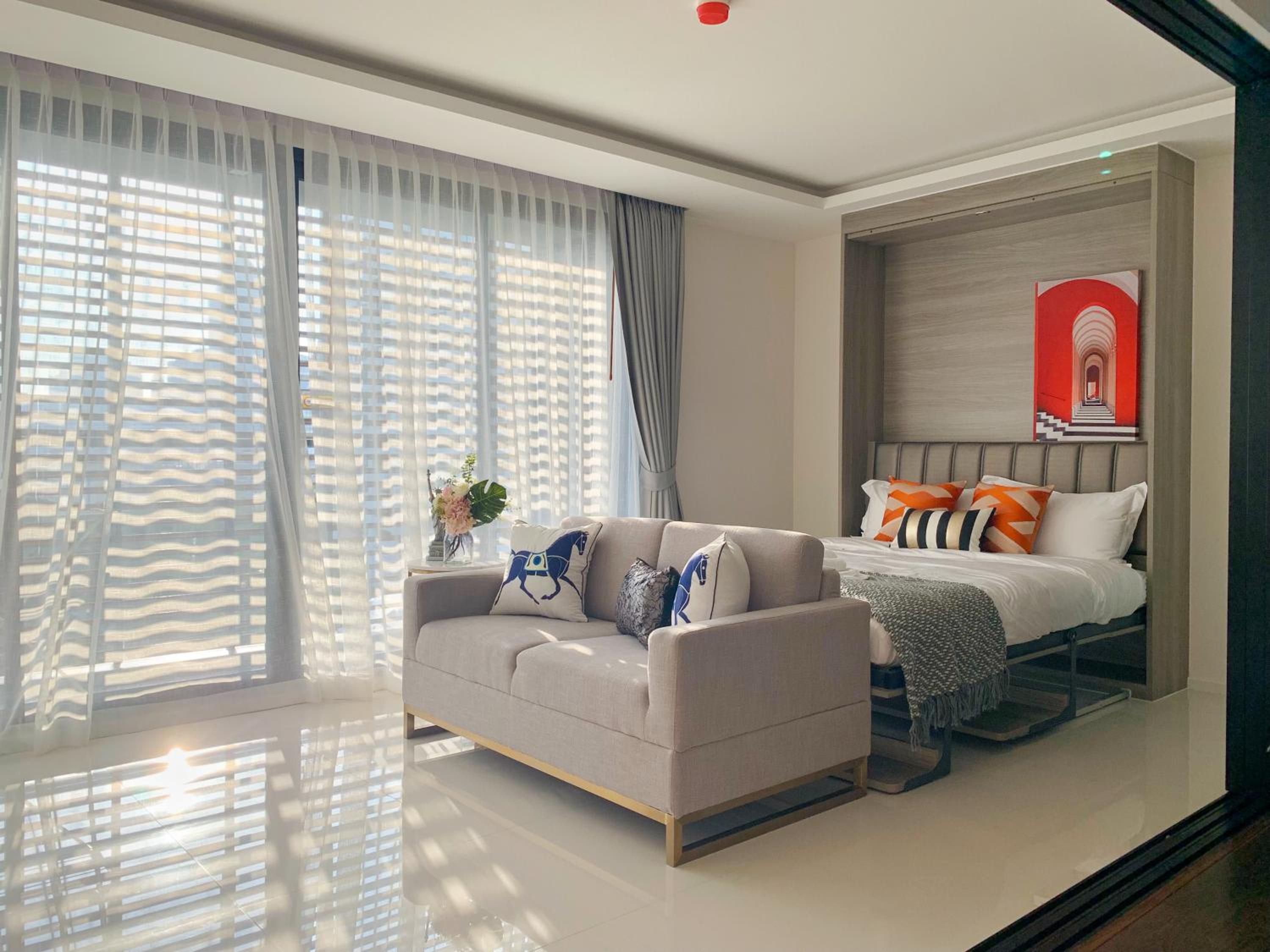 Sukhumvit Asok Modern Suite