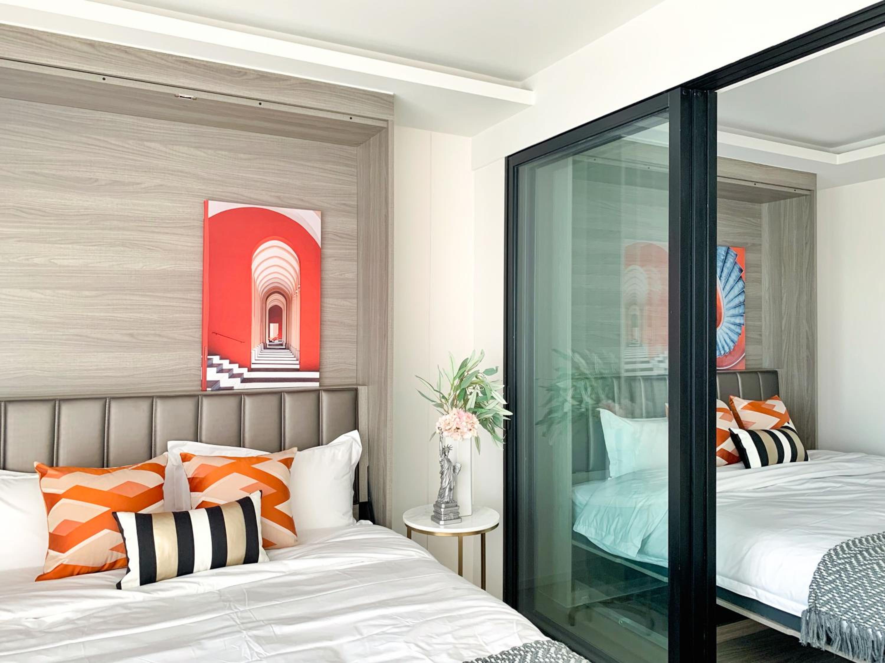 Sukhumvit Asok Modern Suite