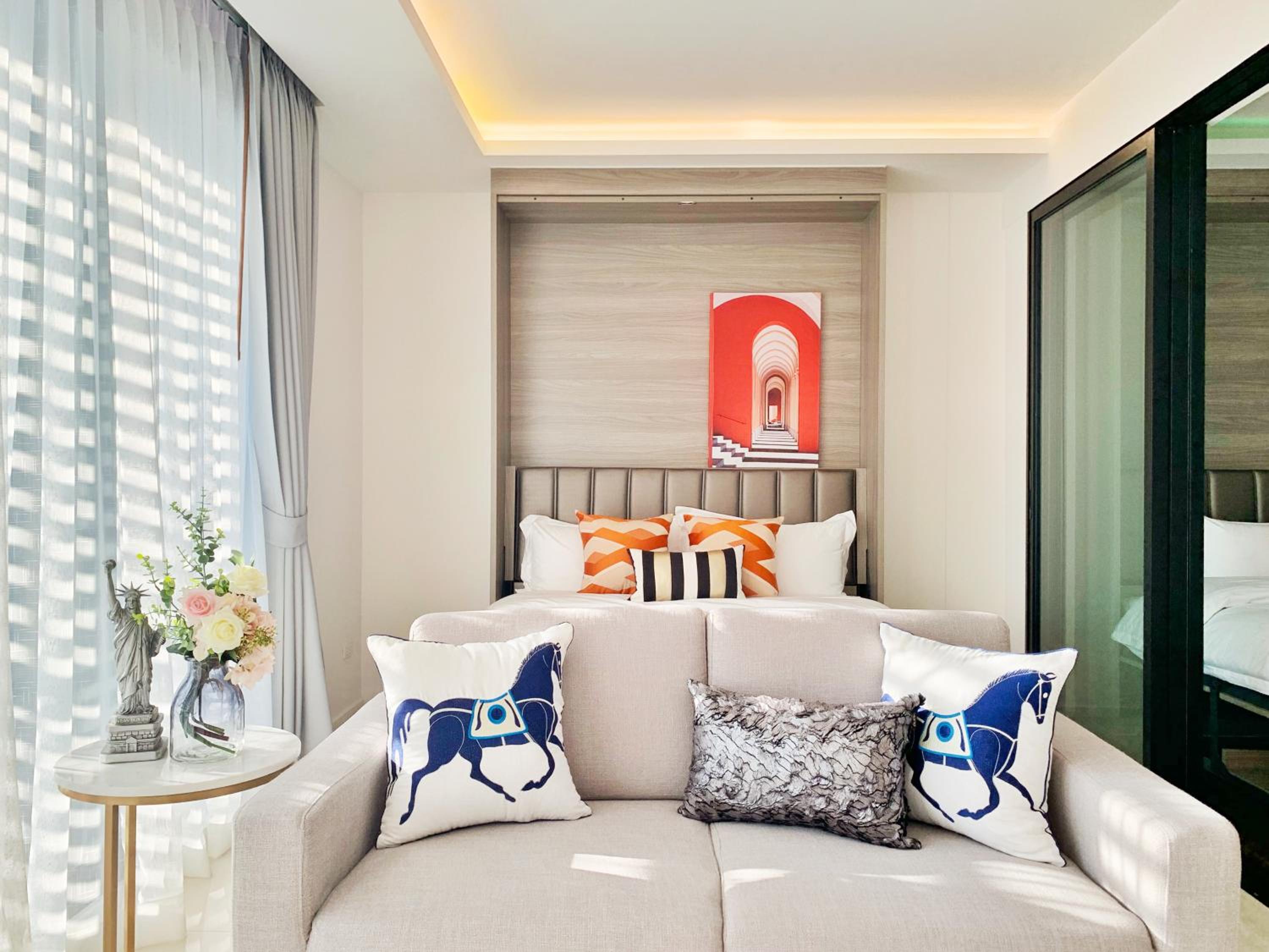 Sukhumvit Asok Modern Suite