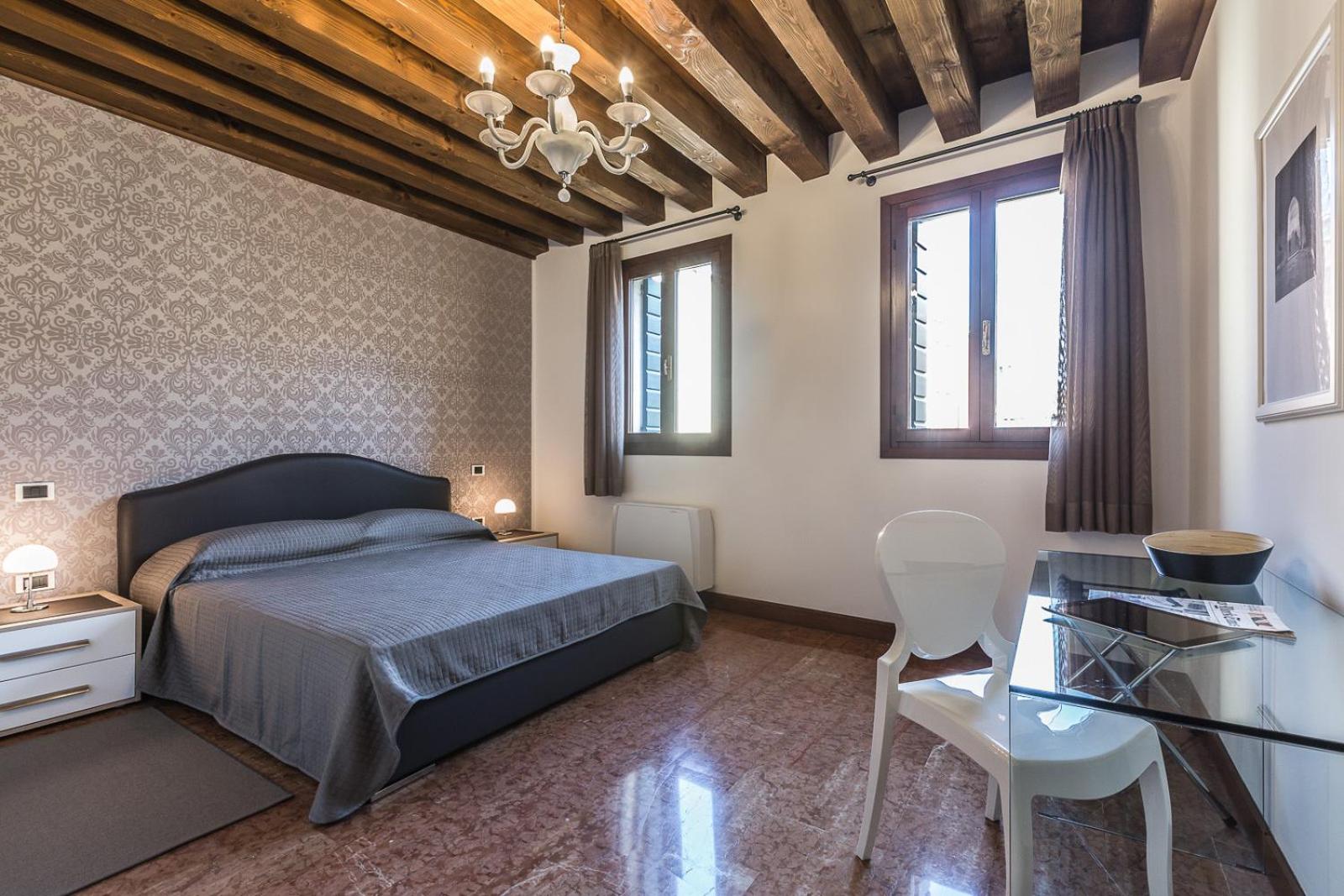 Ca' Del Monastero 3 Collection Apartment for 4 Guests with Lift
