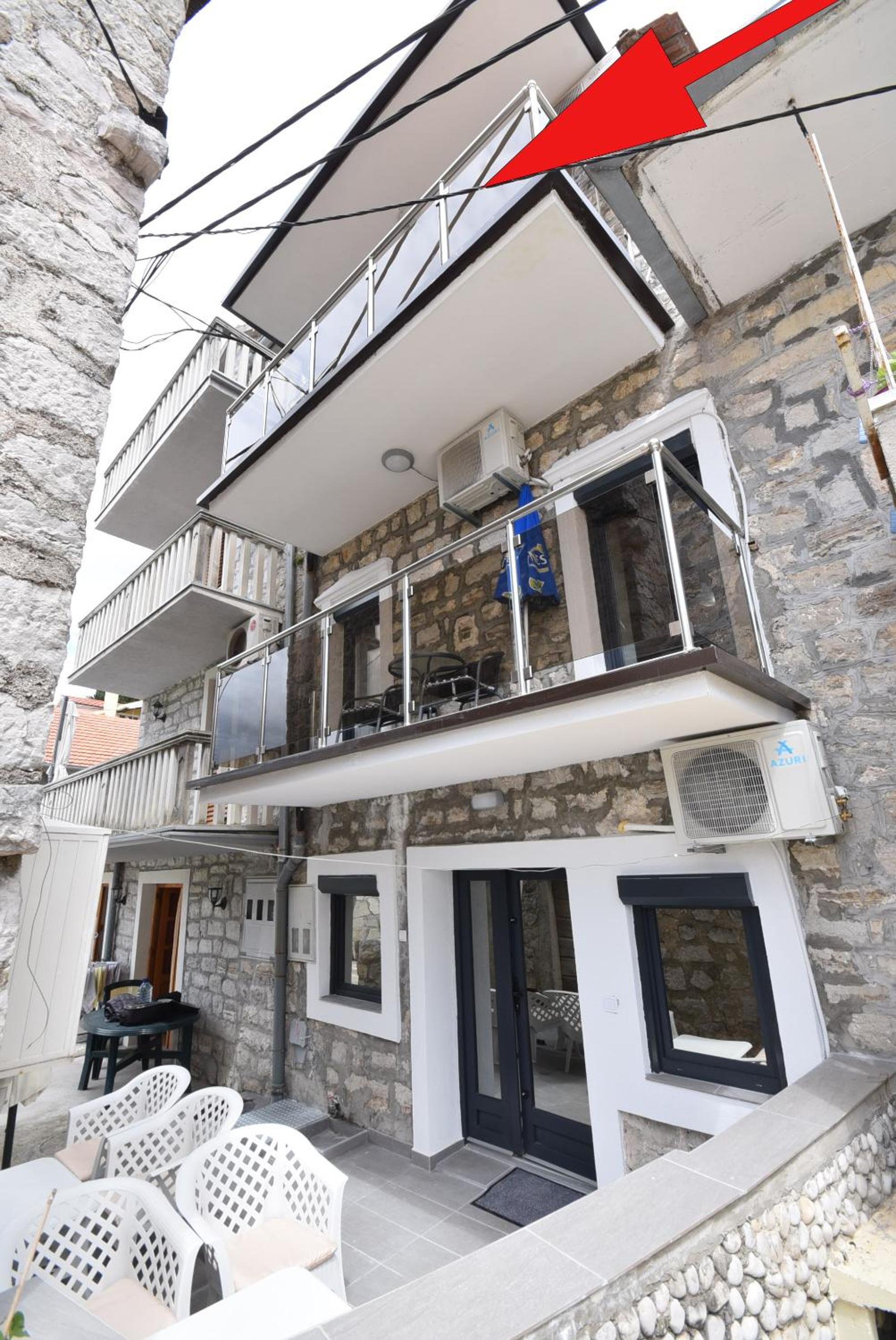 Apartment by the Sea view 4