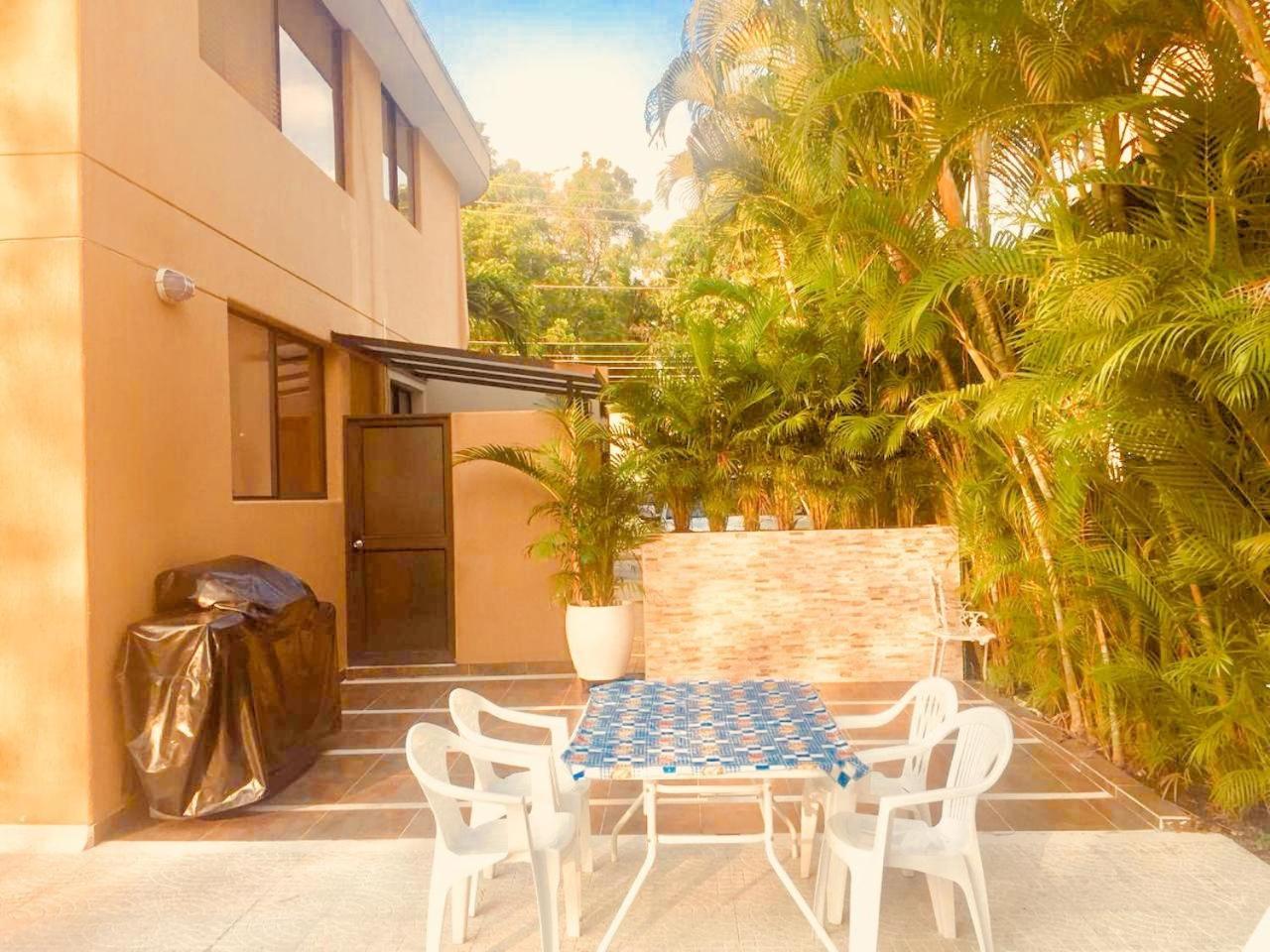HERMOSA CASAQUINTA FAMILIAR CONDOMINIO CAMPESTRE EL PEÑON Piscina Privada Campo de Golf