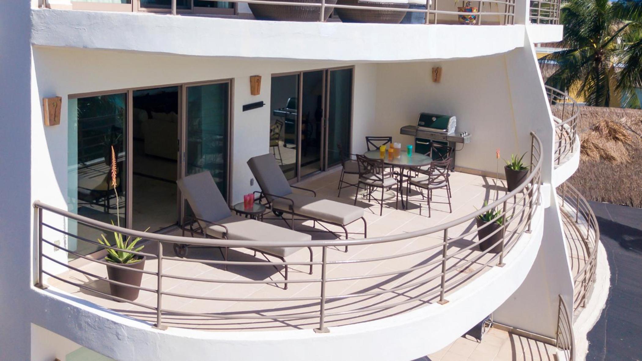 Corto Maltes 205 Ocean Front 2 bdrs Apt view 2