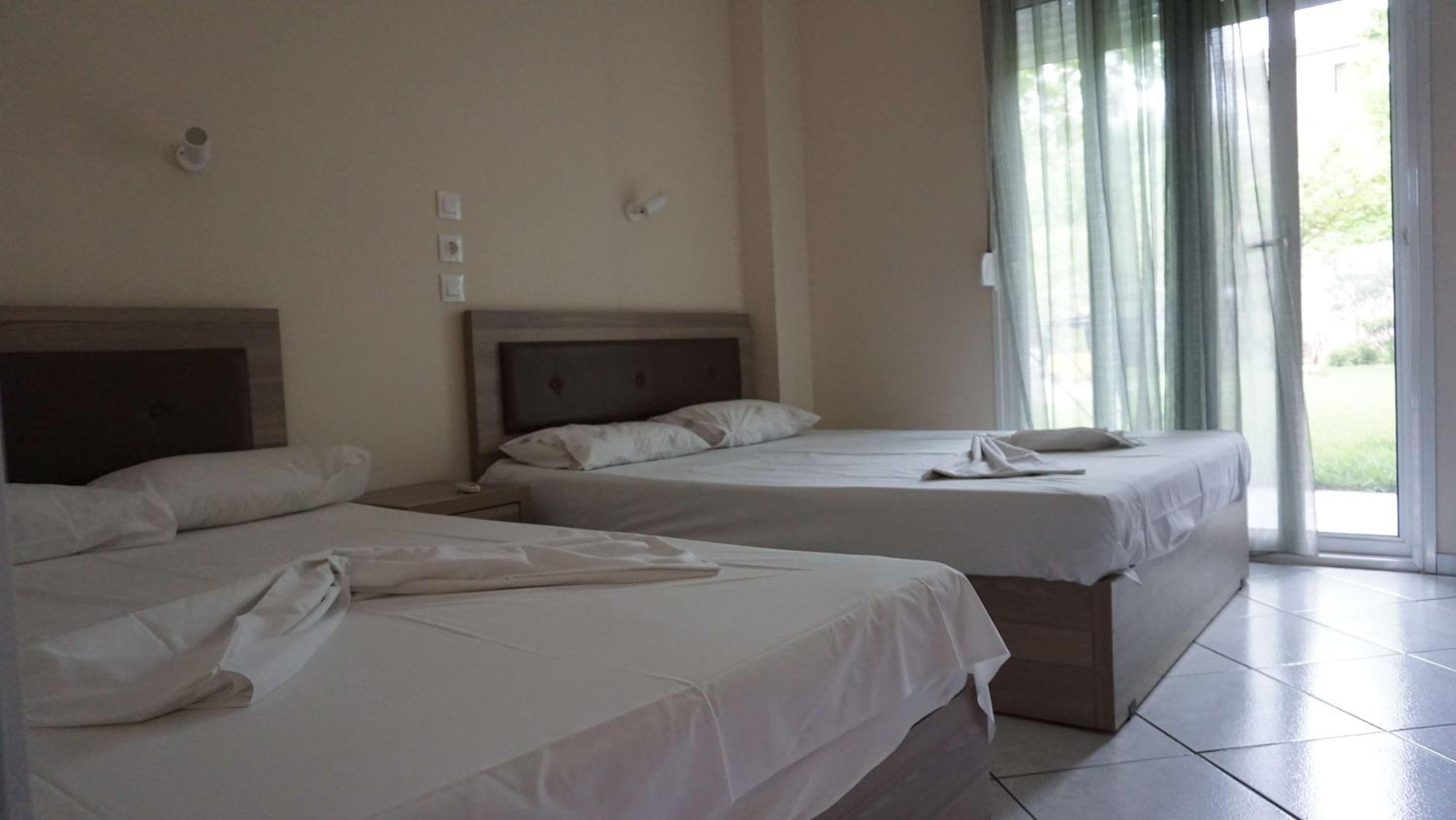Priona Rooms