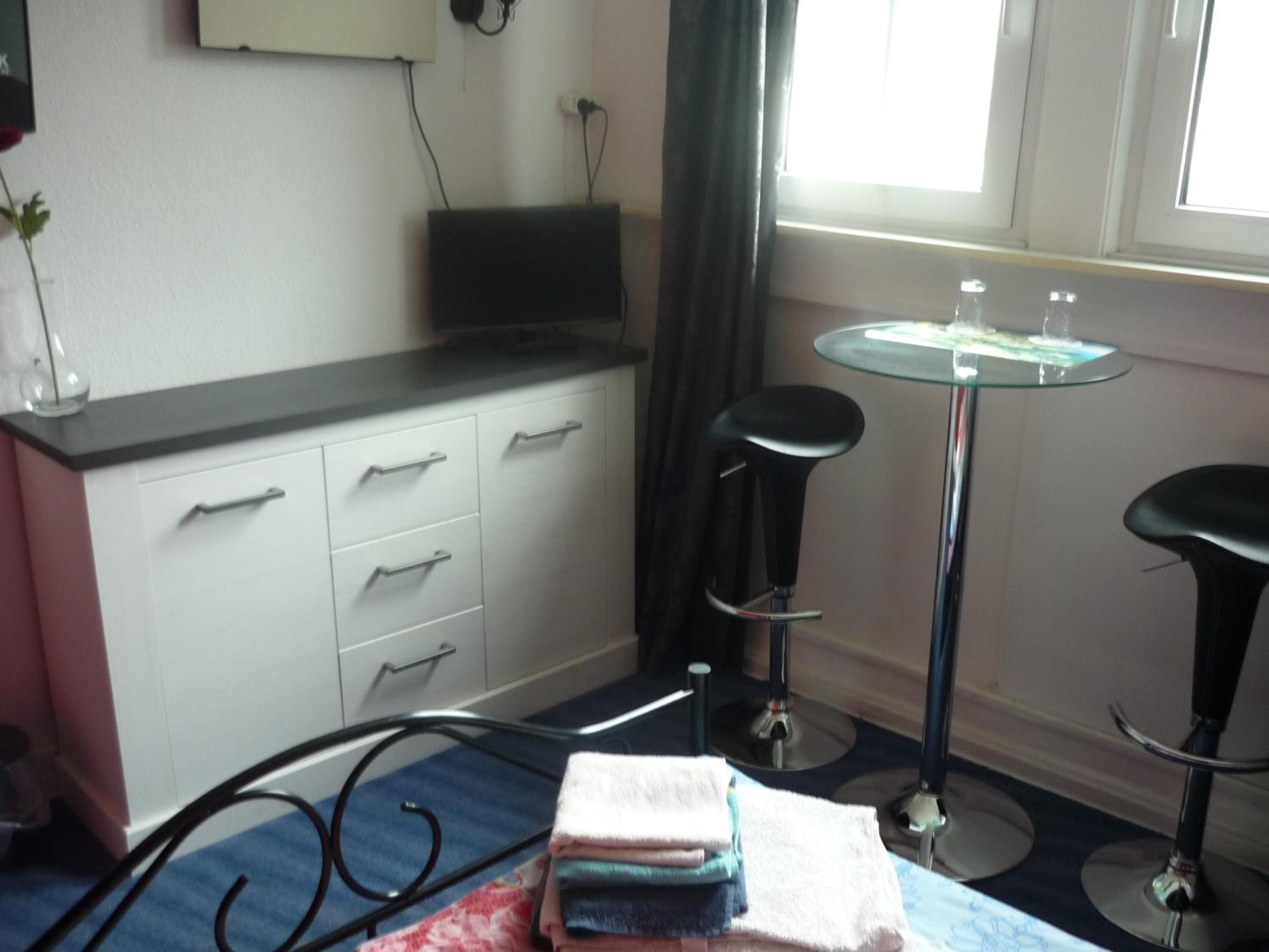 Photo 33