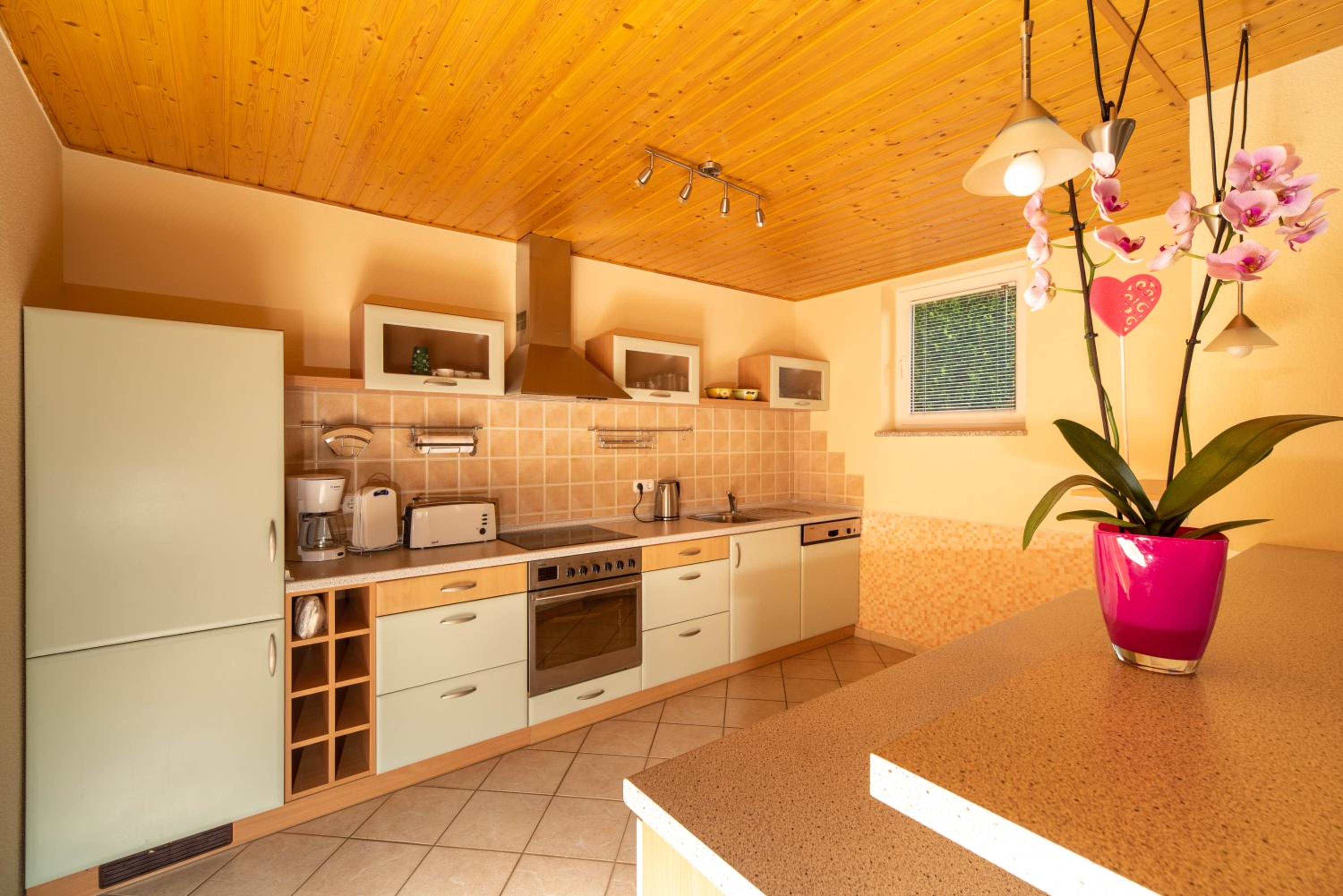 Lena Apartman view 4