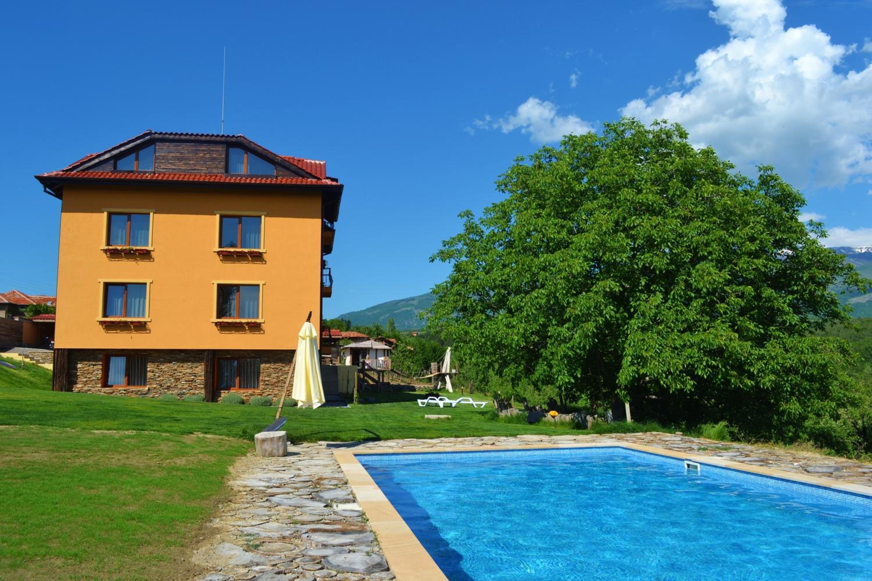 Villa Aya