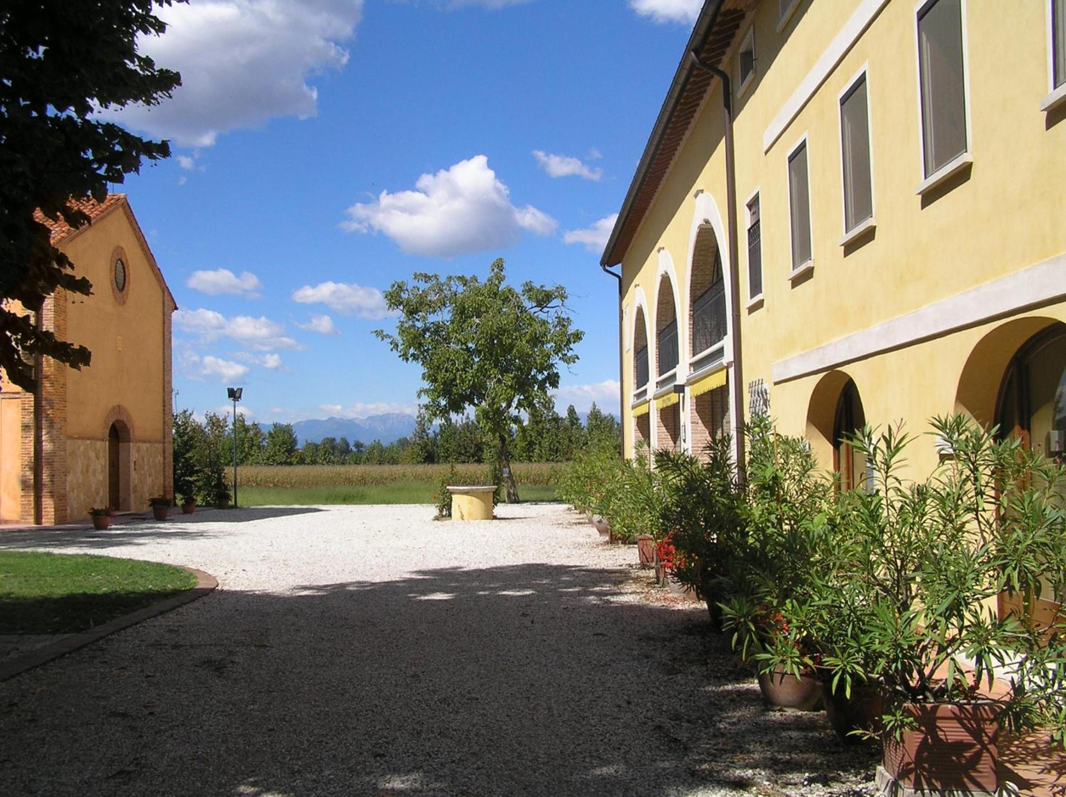 Photo 40