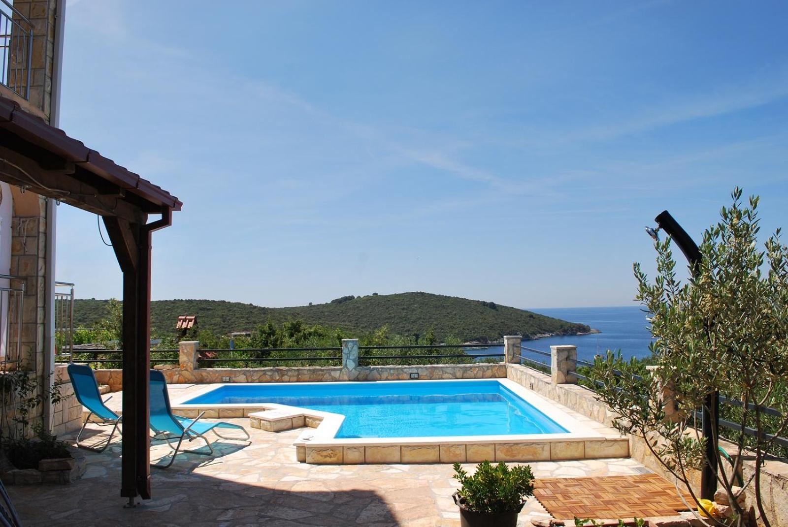 Villa Lunaris view 3
