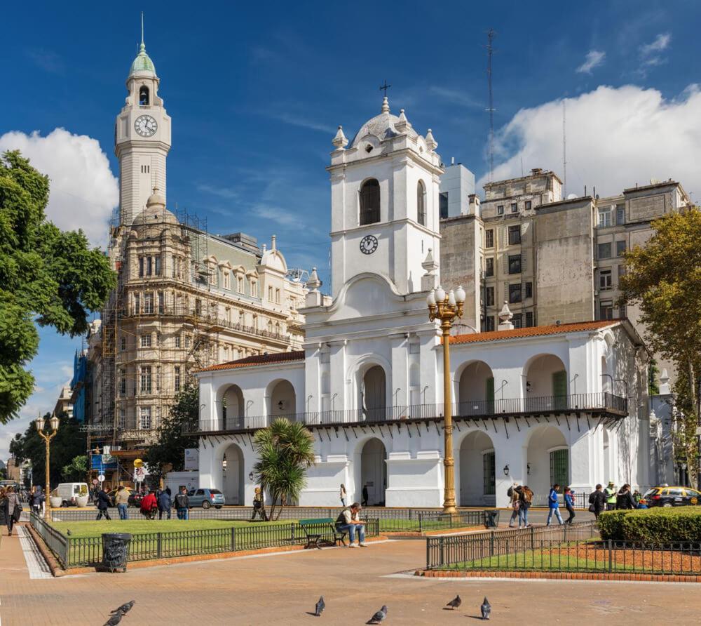 Corrientes Av, Premium Location