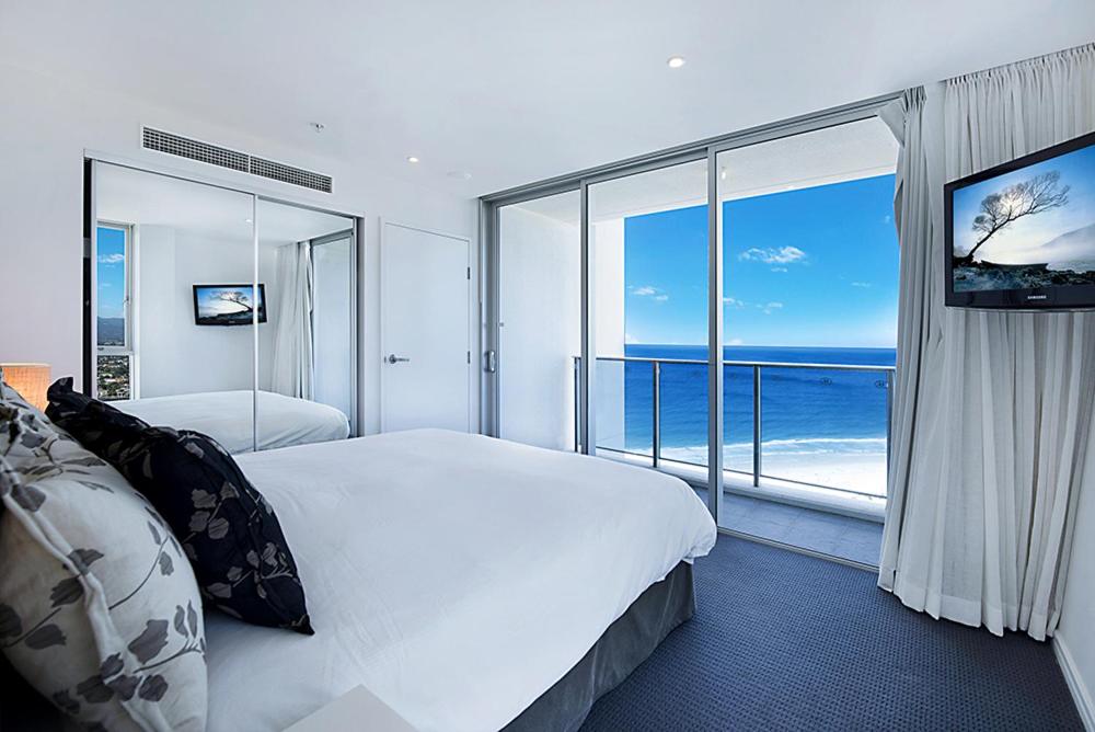 Number 1 H Residences - WiFi, Parking & More by Gold Coast Holidays
