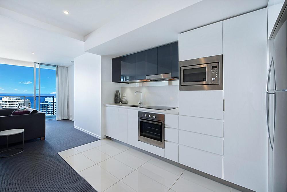 Number 1 H Residences - WiFi, Parking & More by Gold Coast Holidays