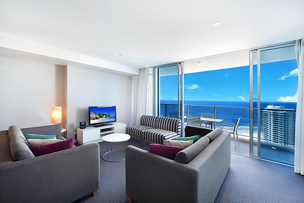 Number 1 H Residences - WiFi, Parking & More by Gold Coast Holidays