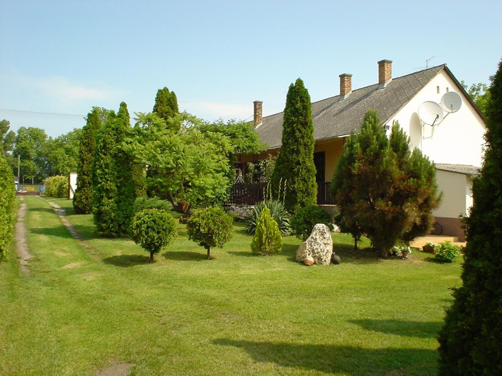 Photo 13