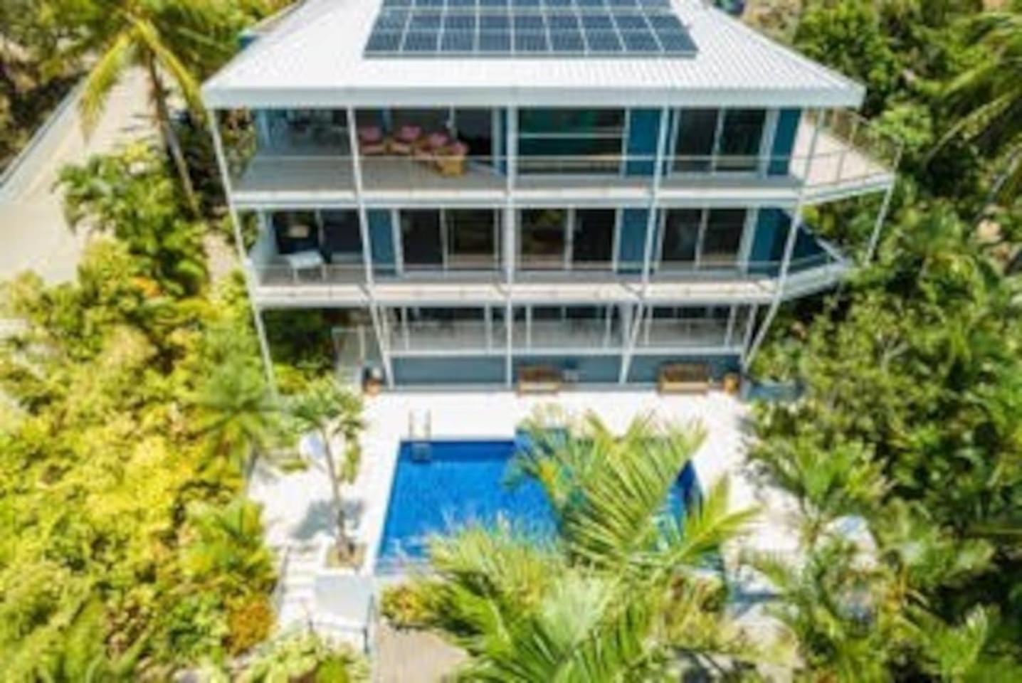 Baybliss Escape #3 - Adults Only
