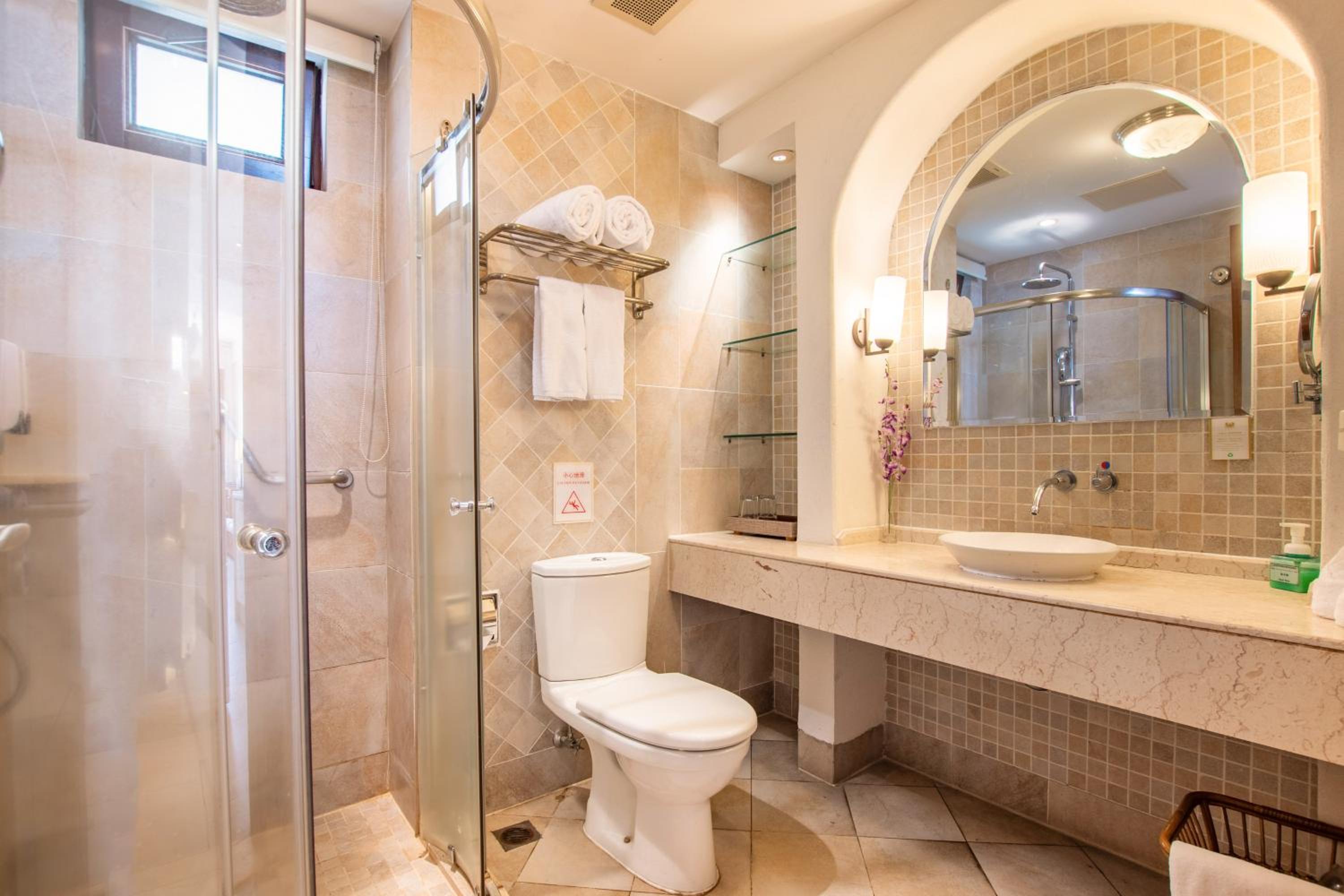 Aegean Suites Sanya Yalong Bay Resort