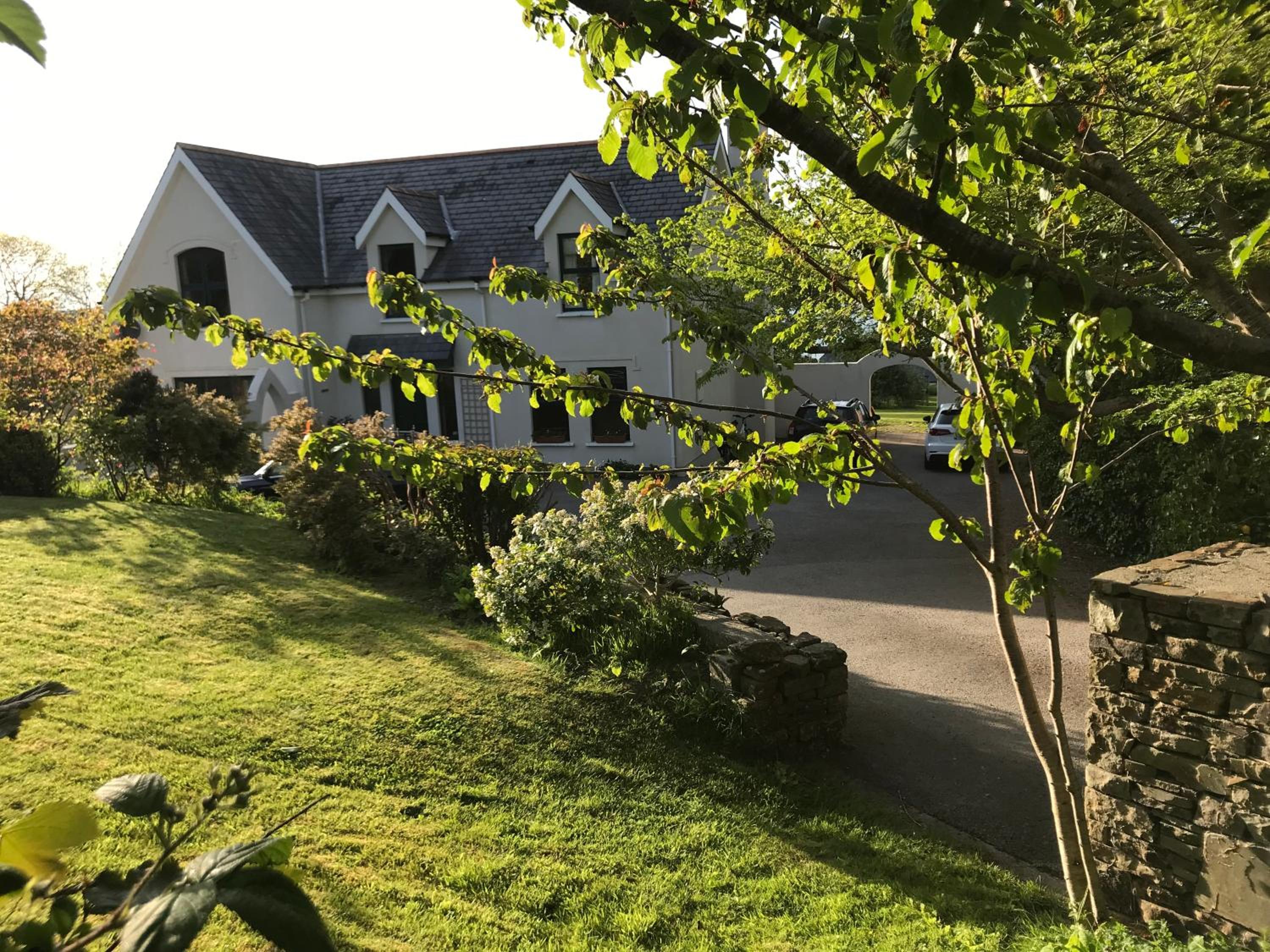 Hotel Tranquil Water - Image 1