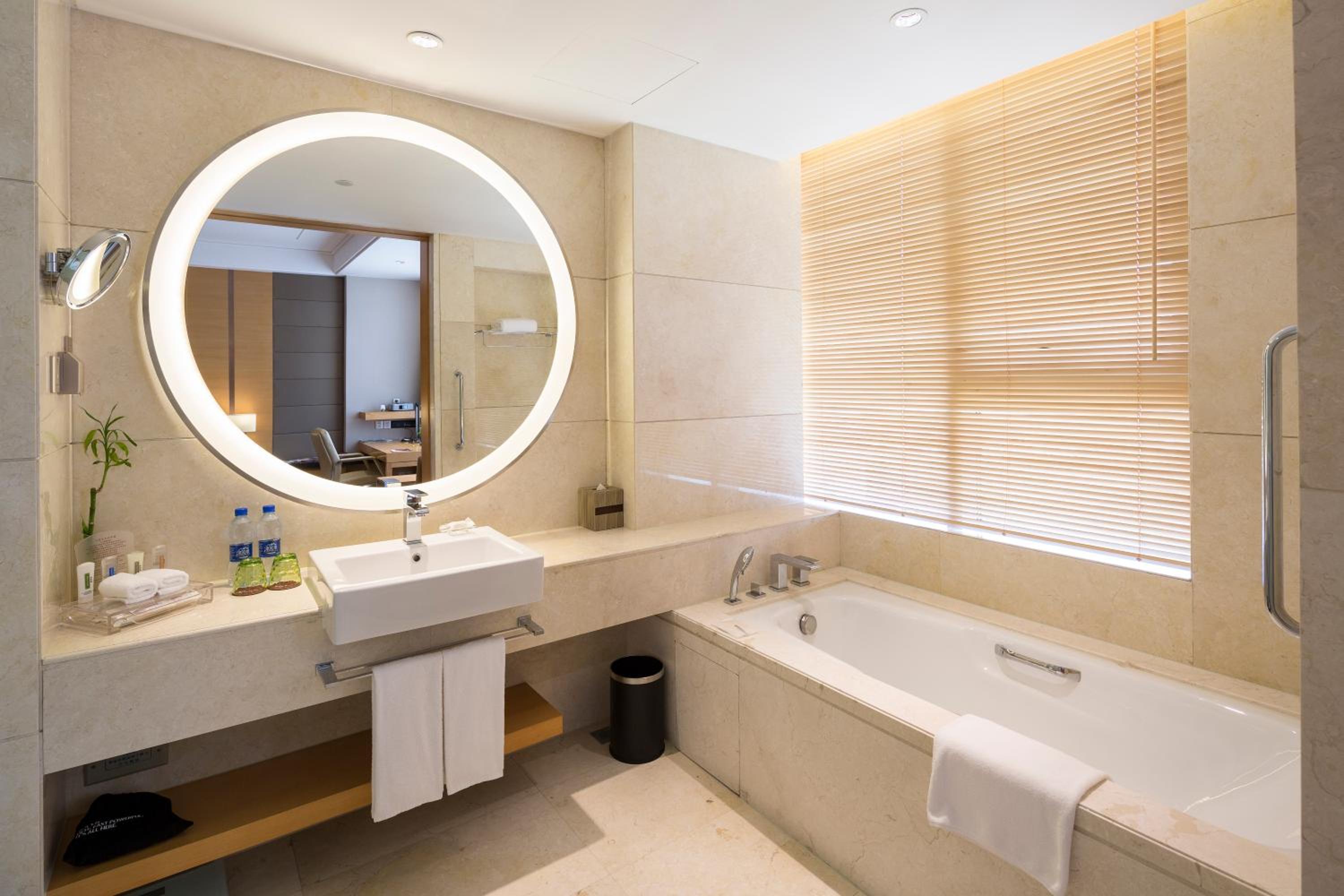 Jiading Vacations - Crowne Plaza Shanghai Anting-Auto City - Property Image 7