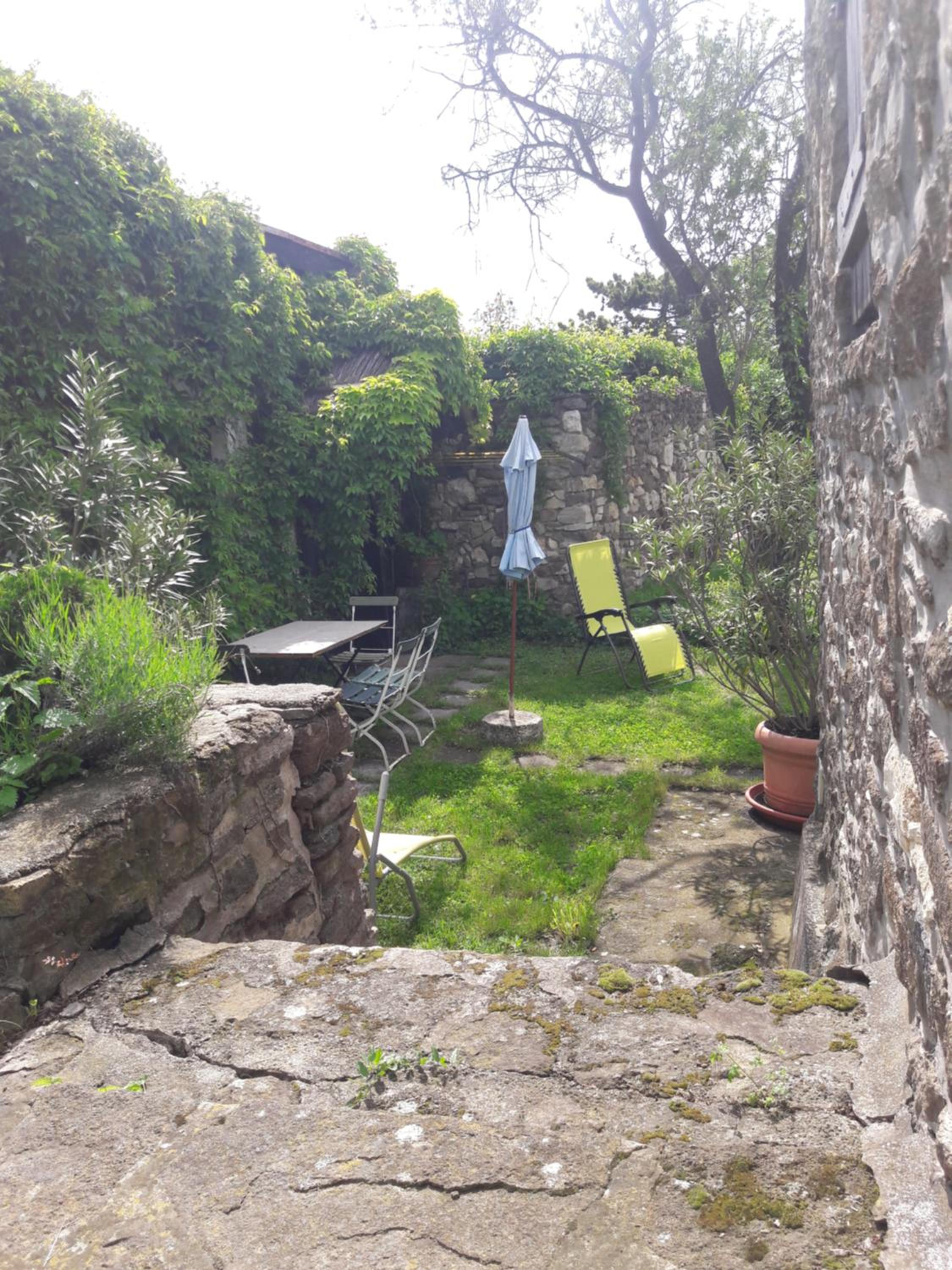 Babamúzeum kis apartman view 4
