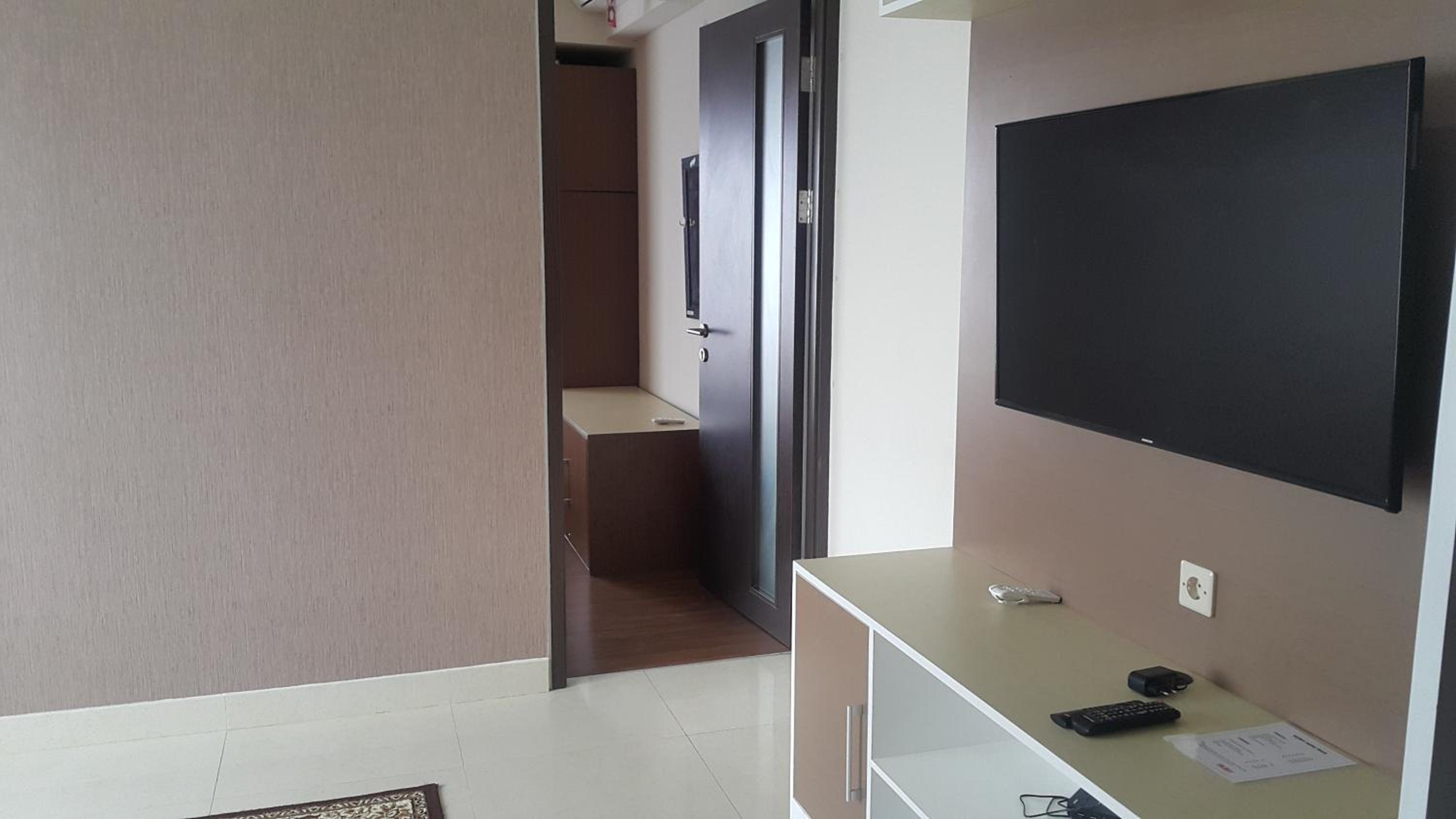 Ruby Apartment #2