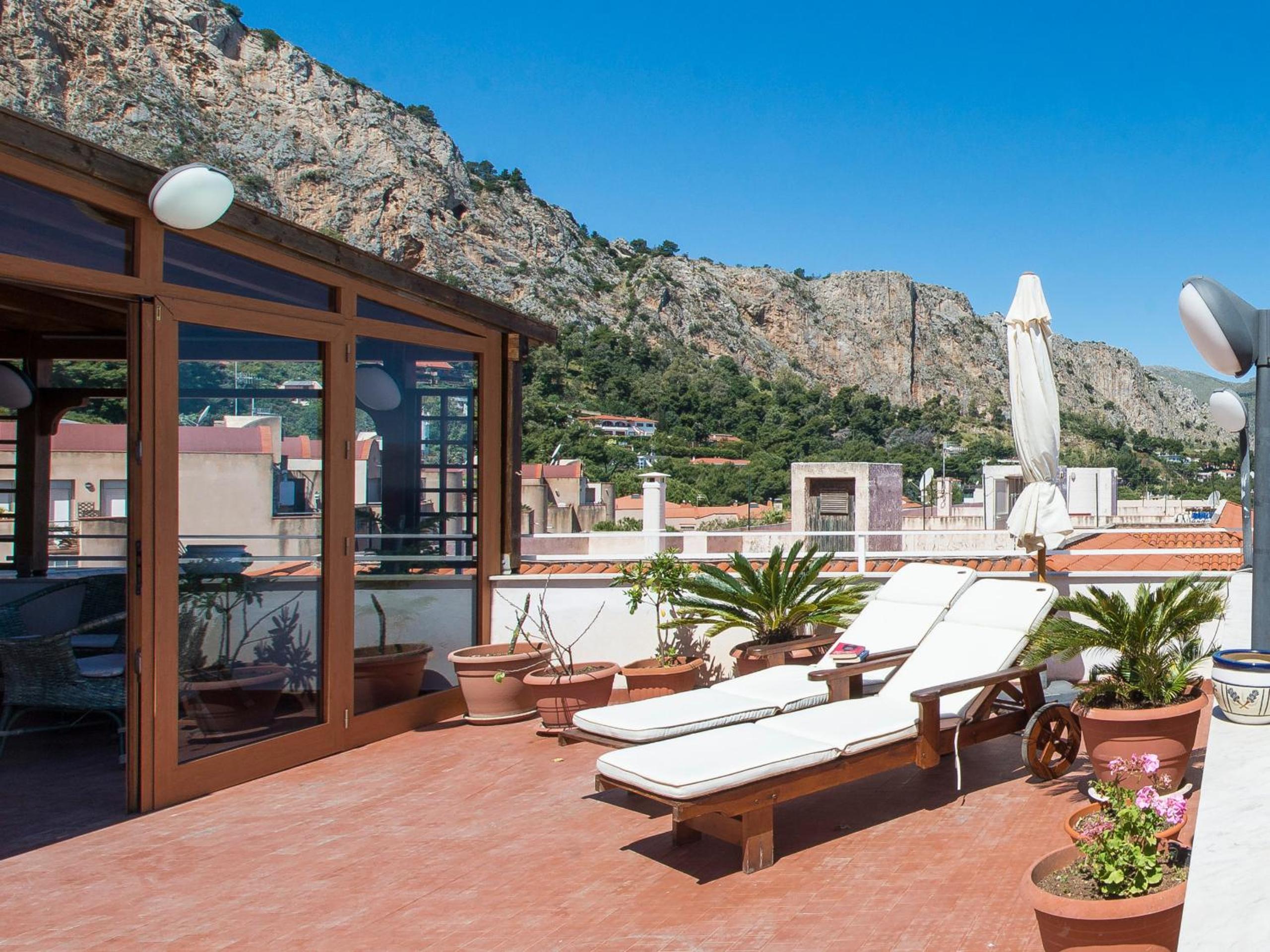 Casa con Terrazza sul Mare all'Addaura by Wonderful Italy