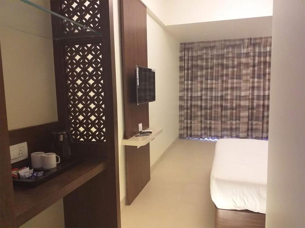 Krishna Palace Hotel view 2