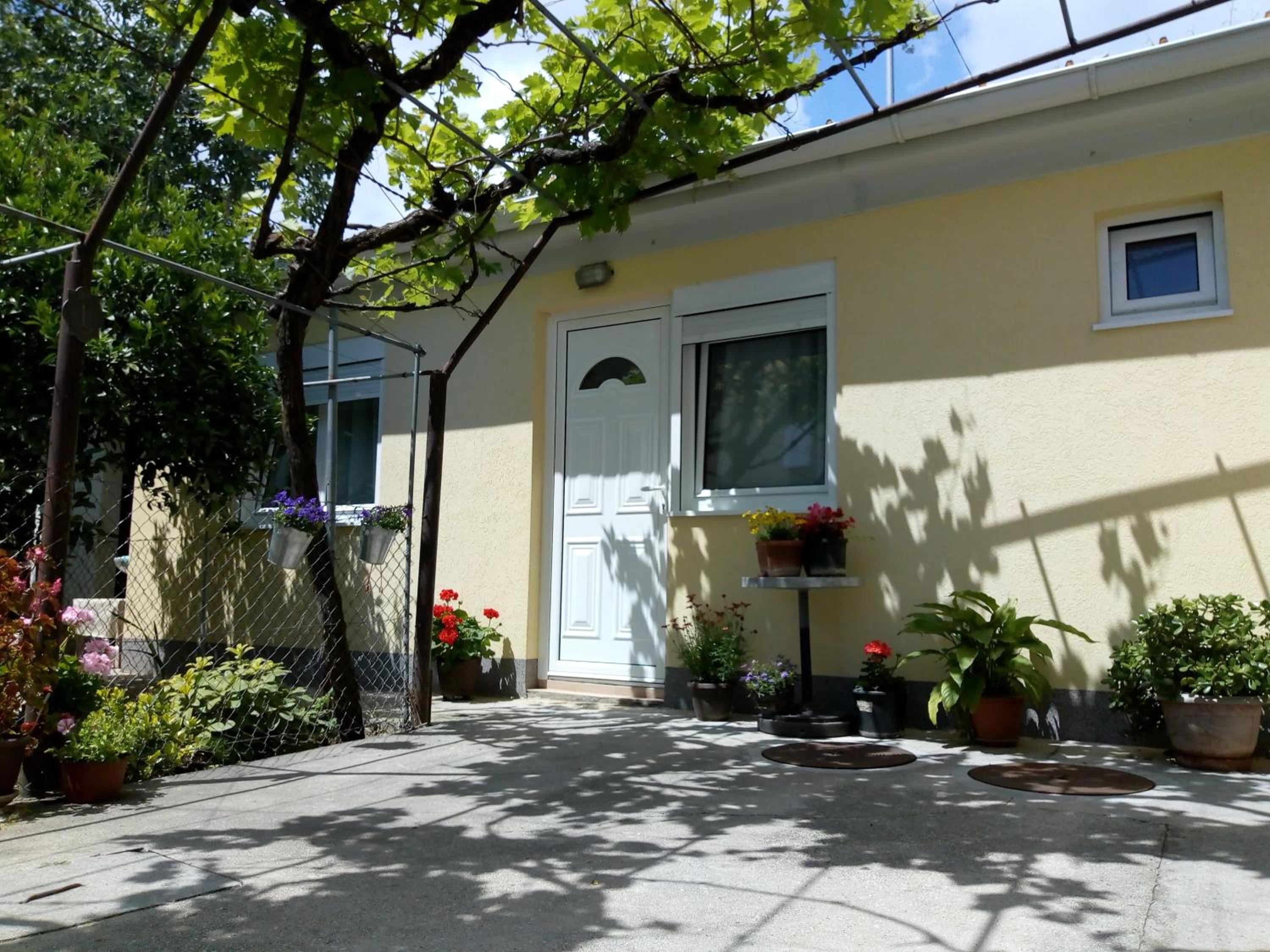 Apartman Lora view 2